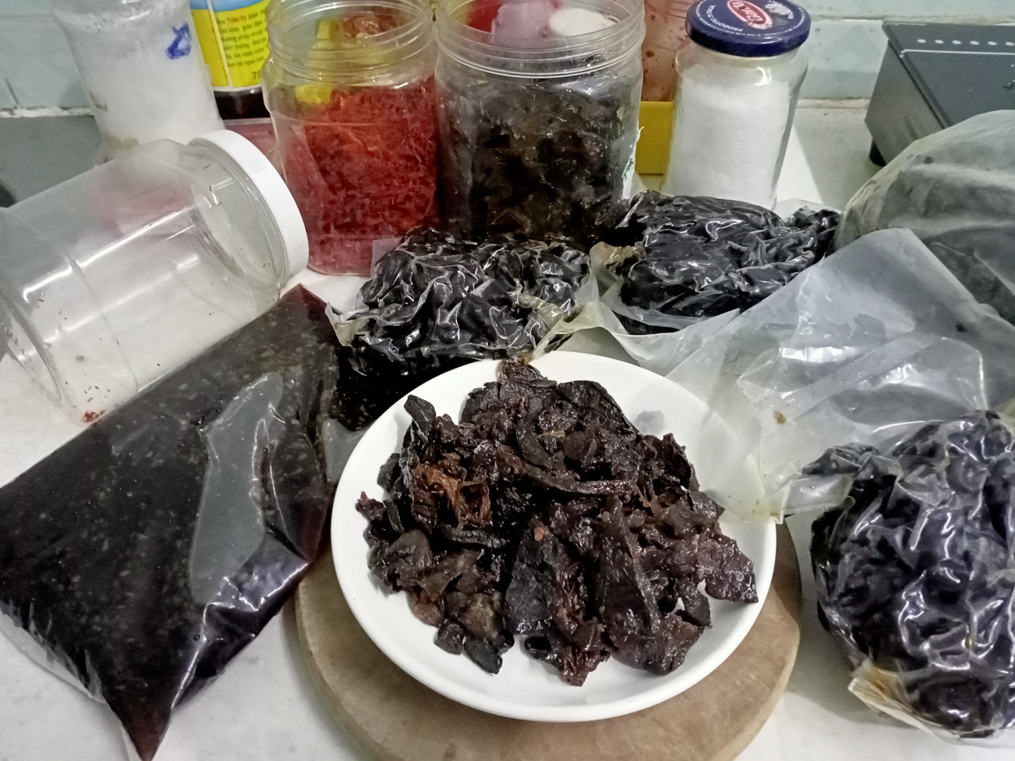 Khô bò đen loại thường 1kg