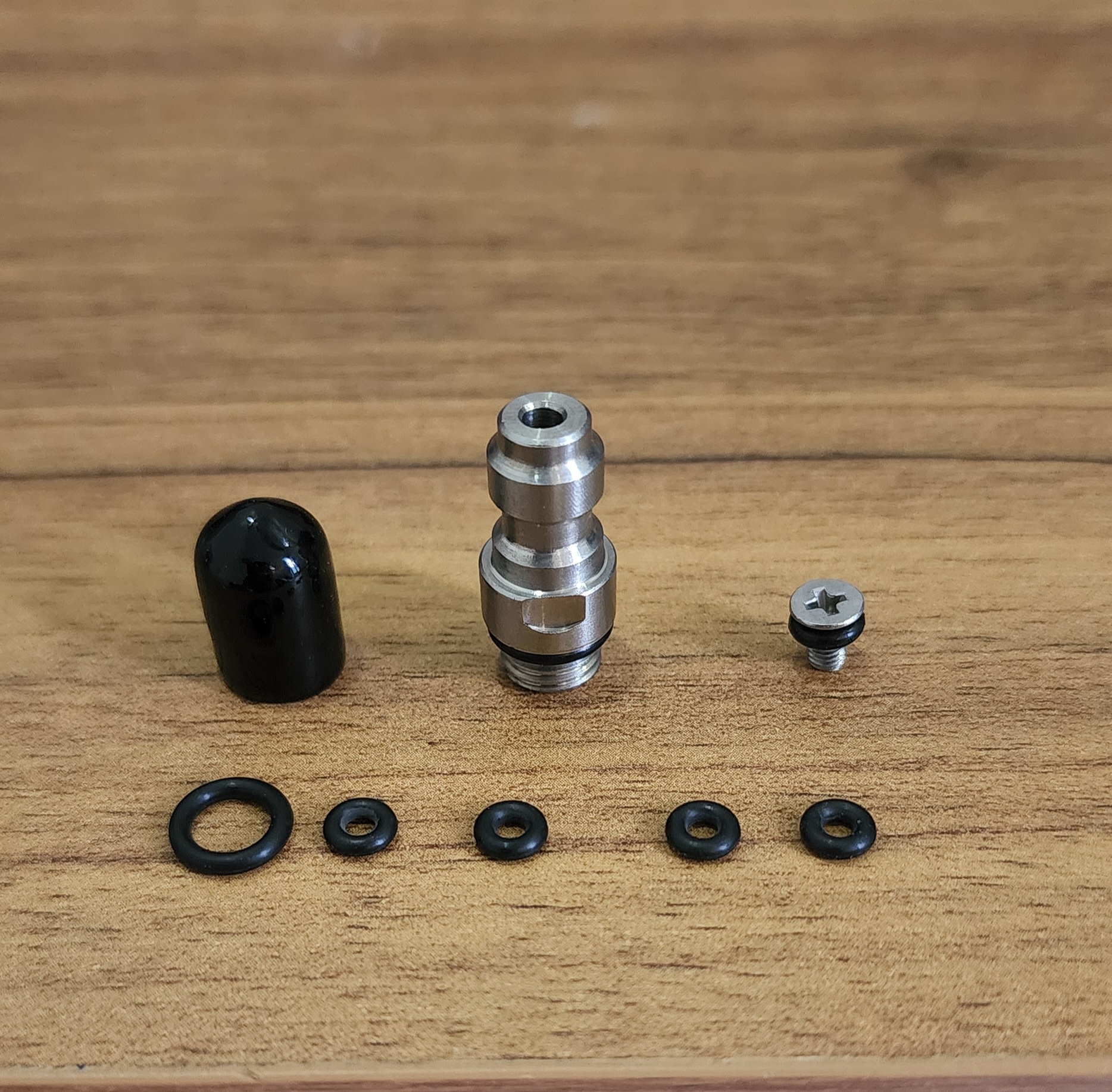 Van nạp một chiều chân 8mm loại có ốc