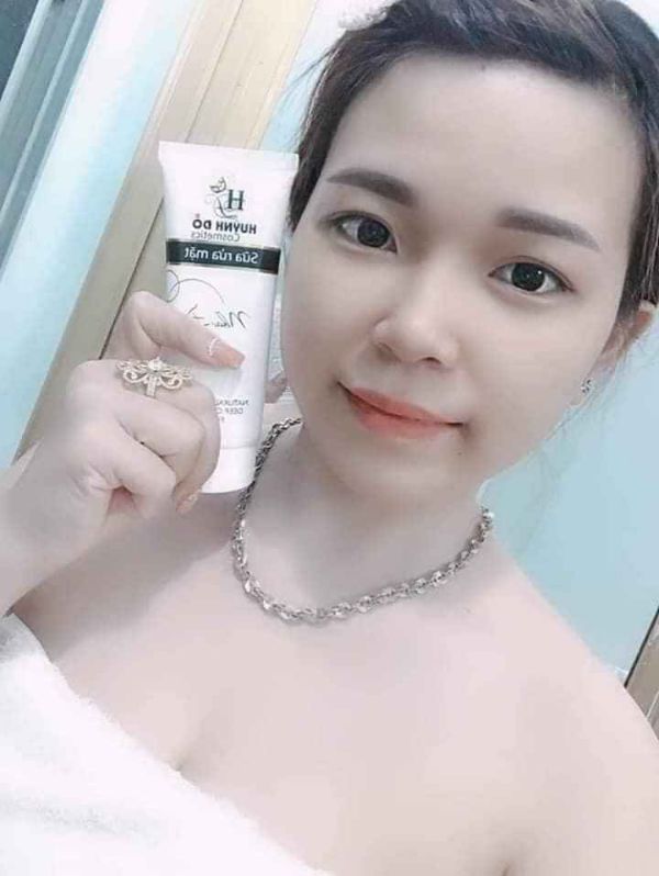 Sửa rửa mặt nha đam Huỳnh Đỗ
