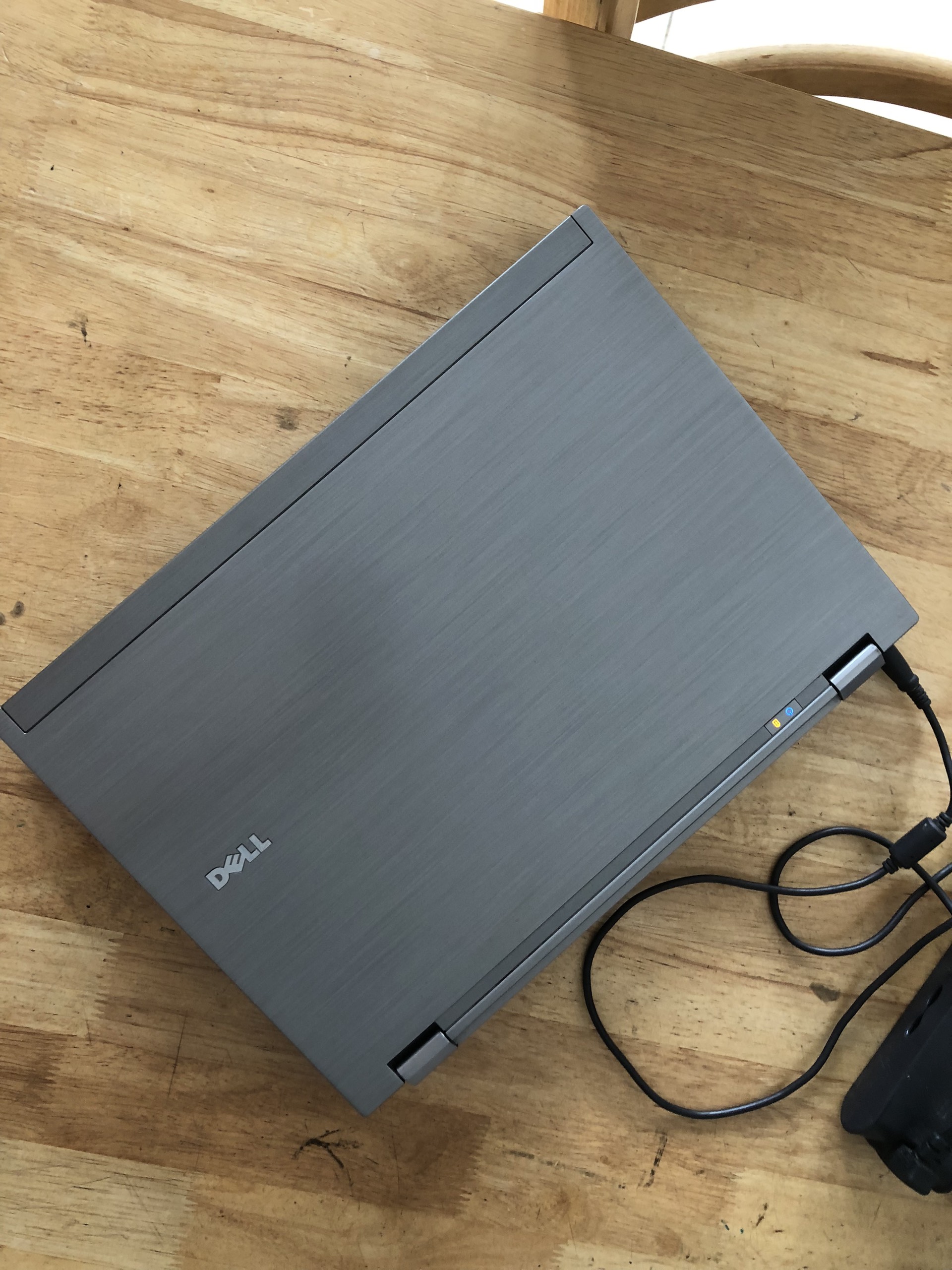 LAPTOP DELL E6410 CORE I7 RAM 8G SSD 256G 14INCH ĐÈN PHÍM