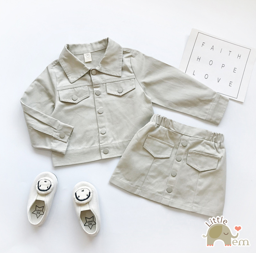 Set áo khoác denim + chân váy cho bé gái