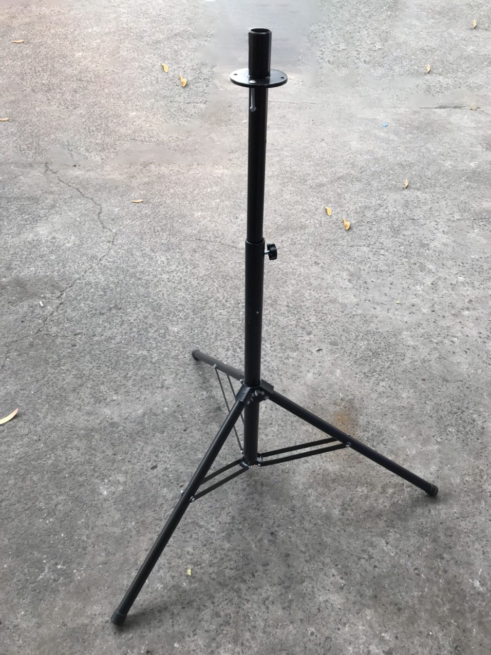 [HCM]1 cái chân loa sân khấu