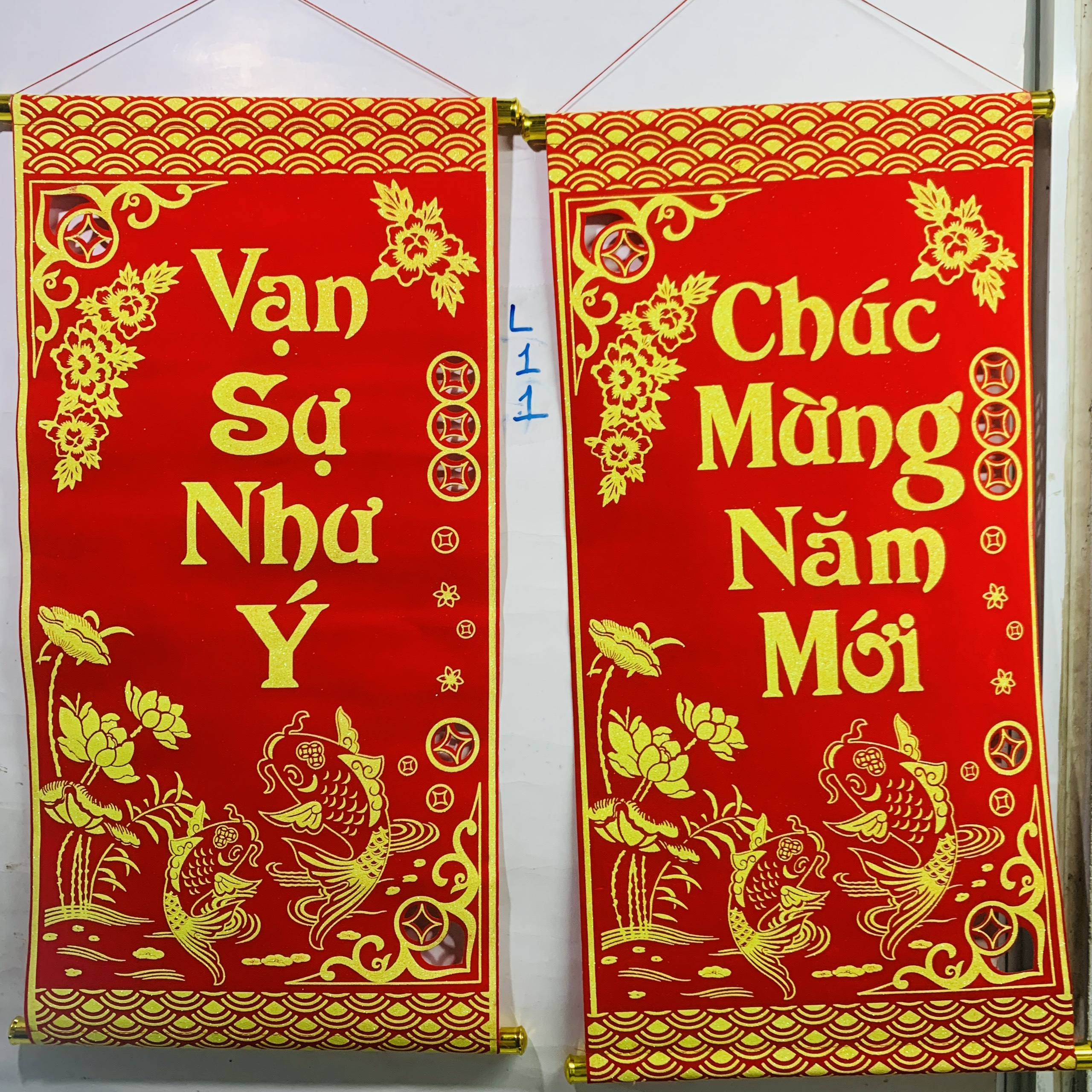 Liễn nhung câu đối đỏ trang trí Tết