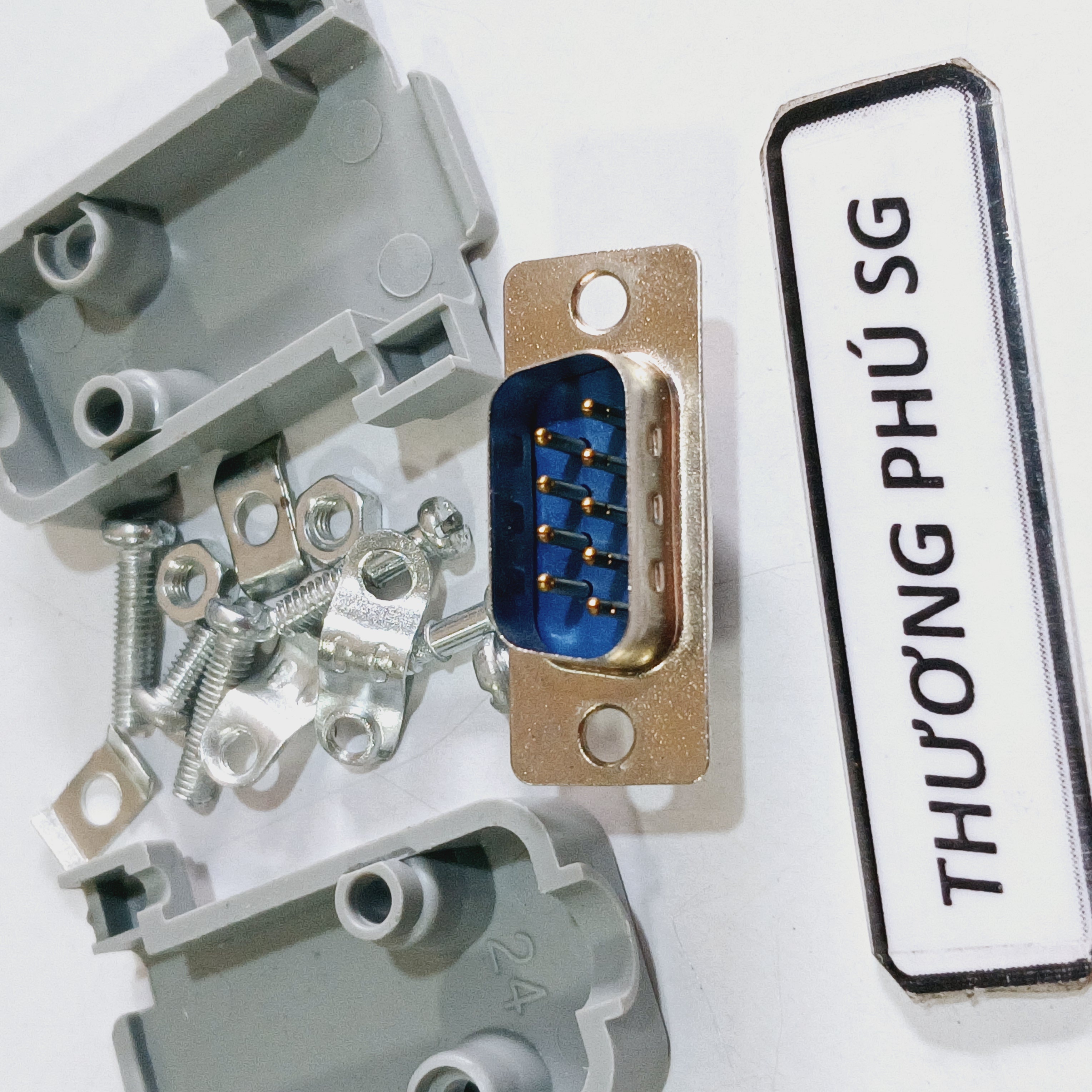 Đầu hàn Com 9 (DB9) / Com 9 Kim Đực (DB9M - 9M Kim Đực) (Bao gồm võ nhựa)