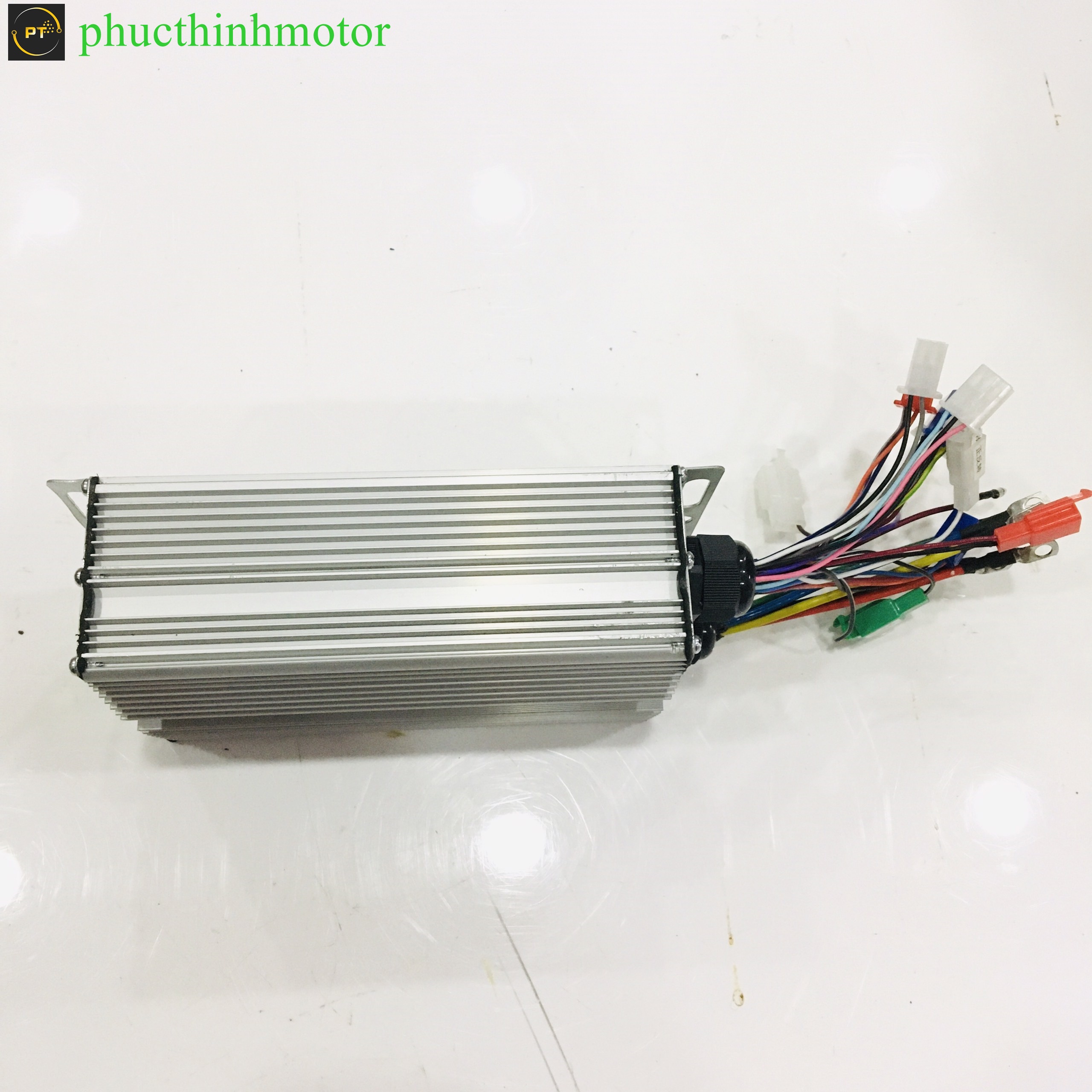 IC 48-60v 1000w 24A , 18 sò không chổi than