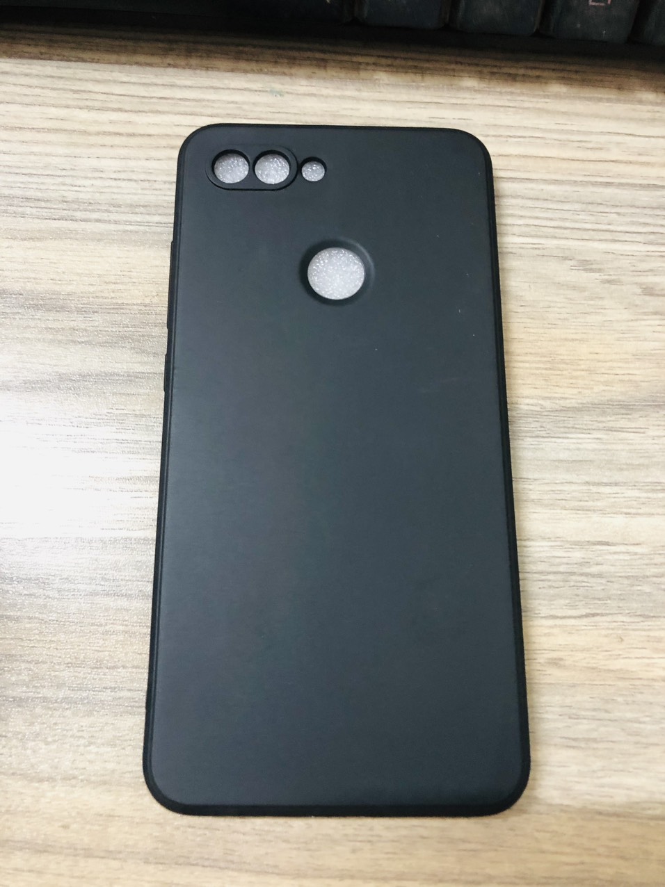 Ốp lưng dòng xiaomi mi 8 lite dẻo đen