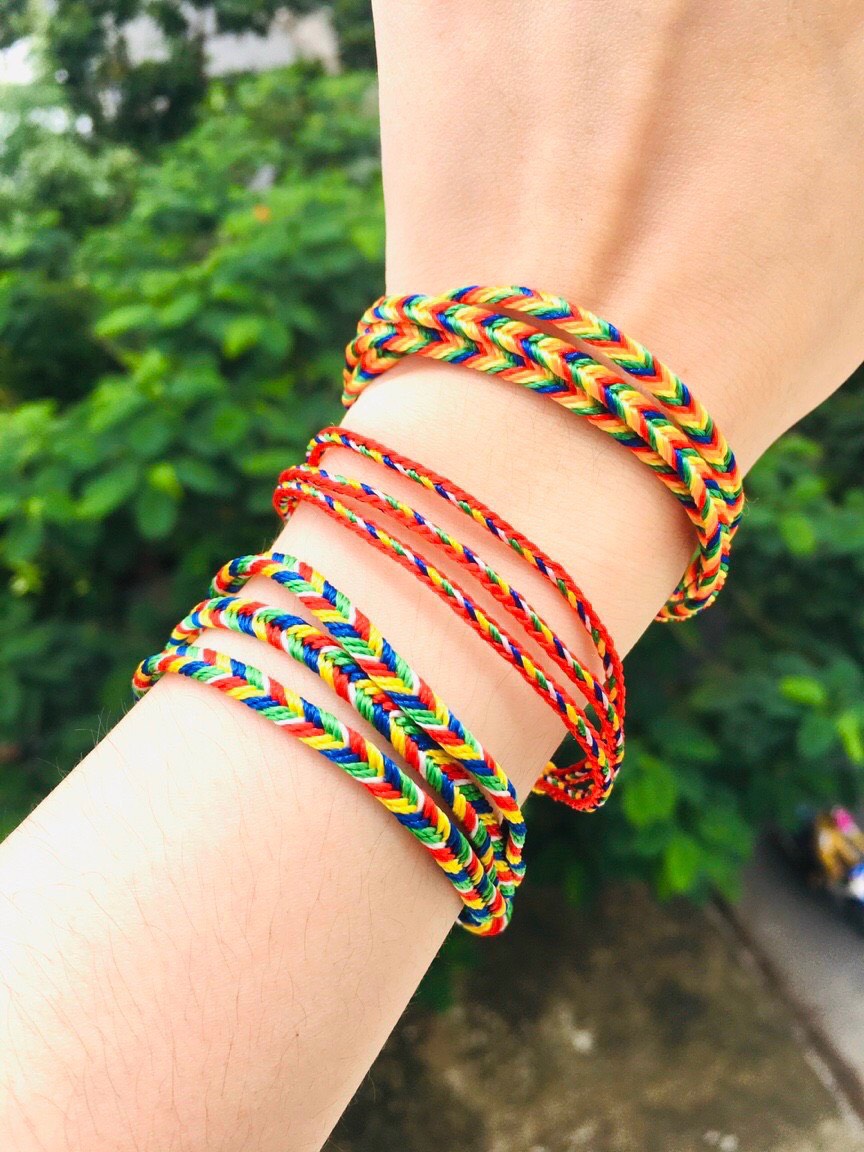 CHỈ NGŨ SẮC ĐEO TAY BẢN 3 SỢI