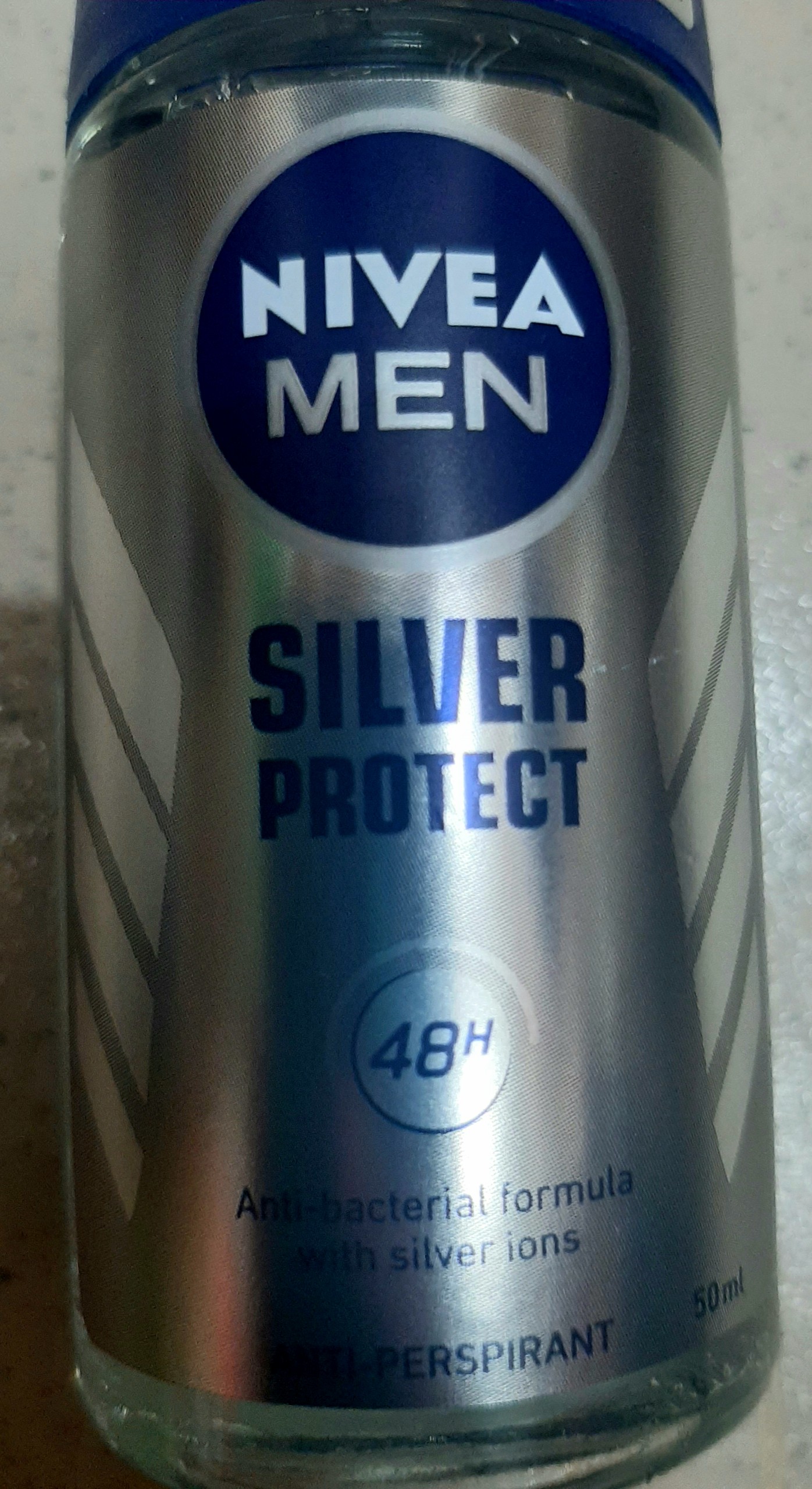 Lăn khử mùi NIVEA Men Silver Protect (50ml)
