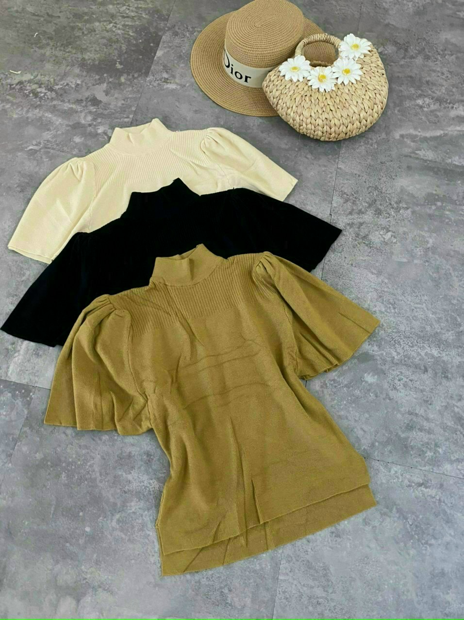 áo thun cổ cao dáng áo croptop 45 kg trở lại,áo thun thiết kế dáng nhỏ tay ôm