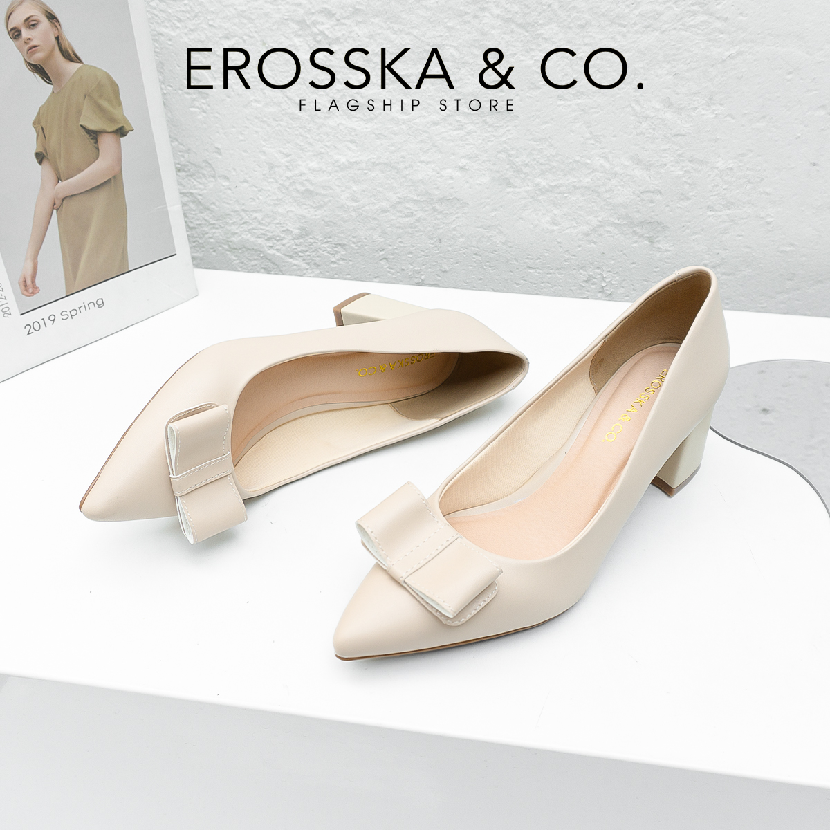 Erosska - Giày cao gót mũi nhọn phối nơ cao 5cm màu nude - EP015