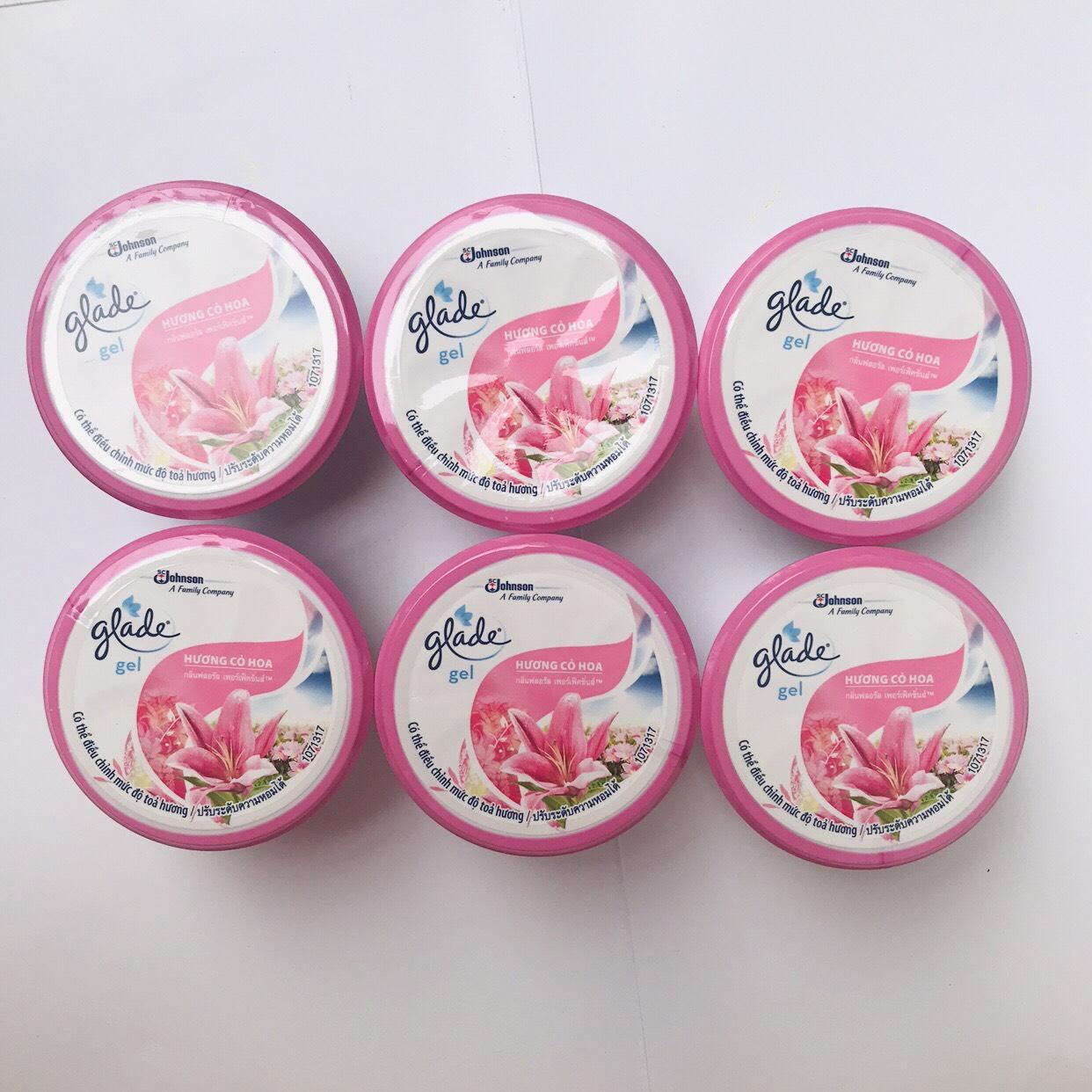[HÀNG THÁI] COMBO 2 SÁP THƠM PHÒNG GLADE HƯƠNG CỎ HOA 70G