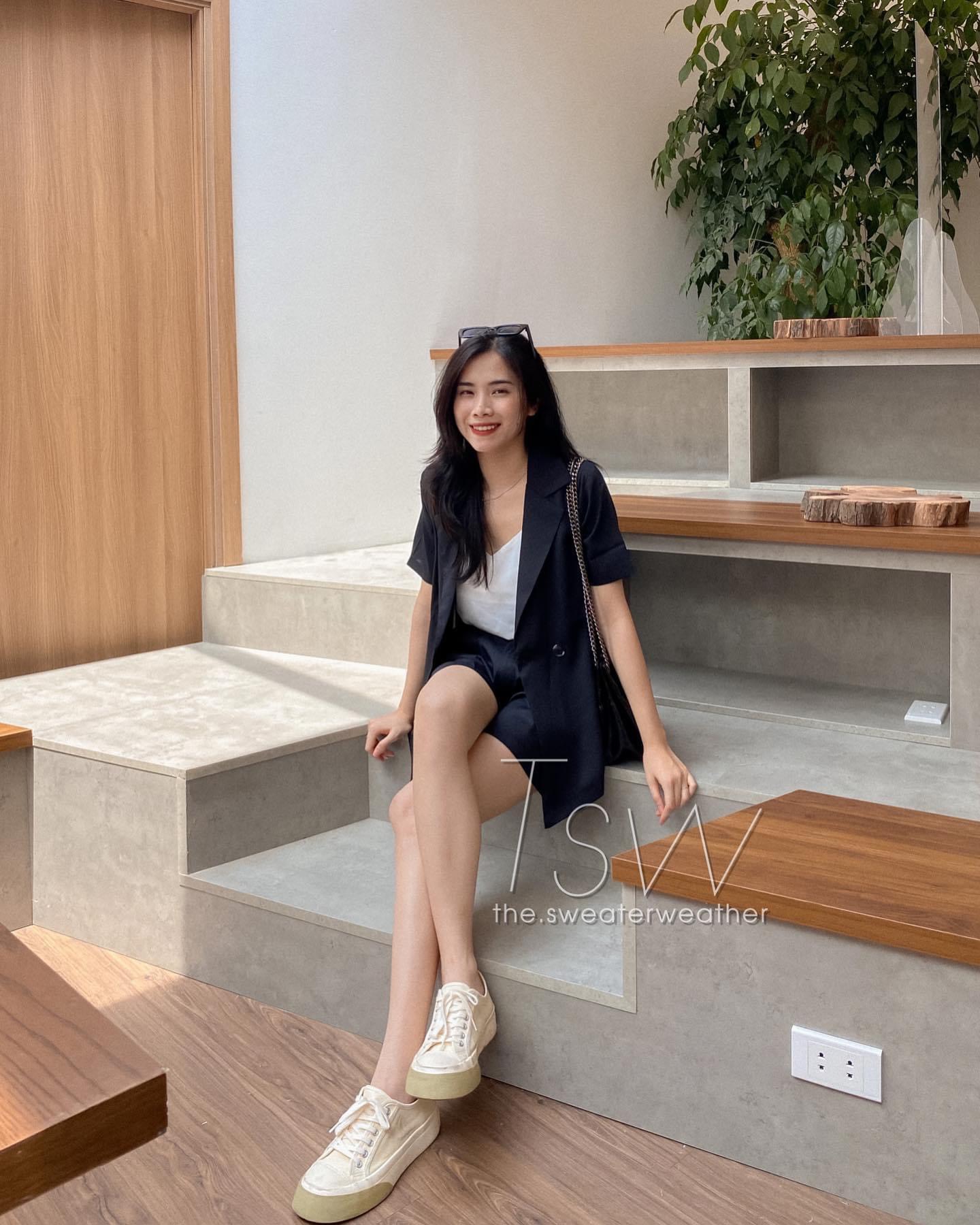 Set Áo Blazer Cộc Tay Kèm Quần Short Chất Voan