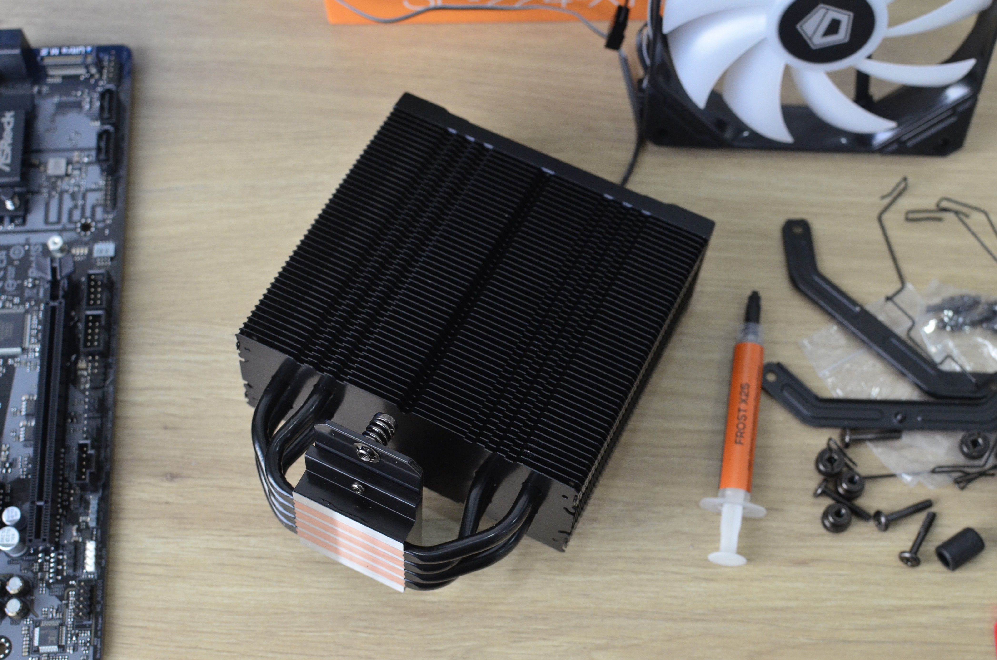 TẢN NHIỆT KHÍ ID-COOLING SE-224-XT ARGB V3