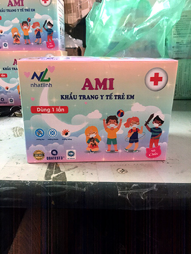 SIÊU HOT ( Khẩu trang trẻ em) 4 Hộp 50 chiếc khẩu trang trẻ em-Ami Kid ( 5 túi mỗi túi 10 cái)