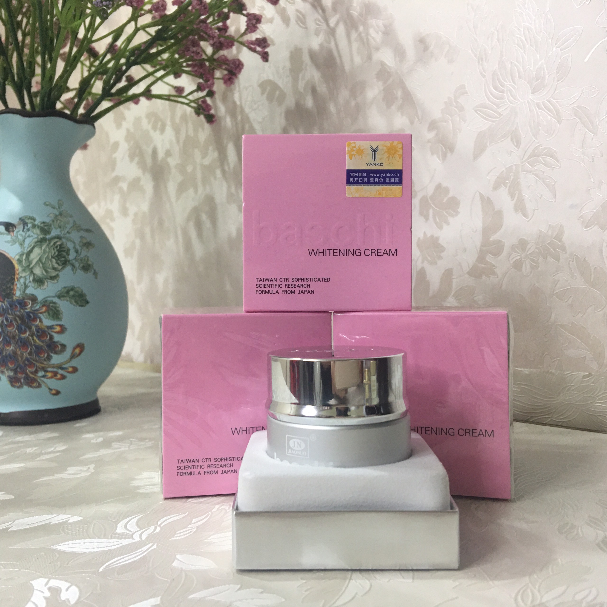 Kem dưỡng da ban đêm Baschi