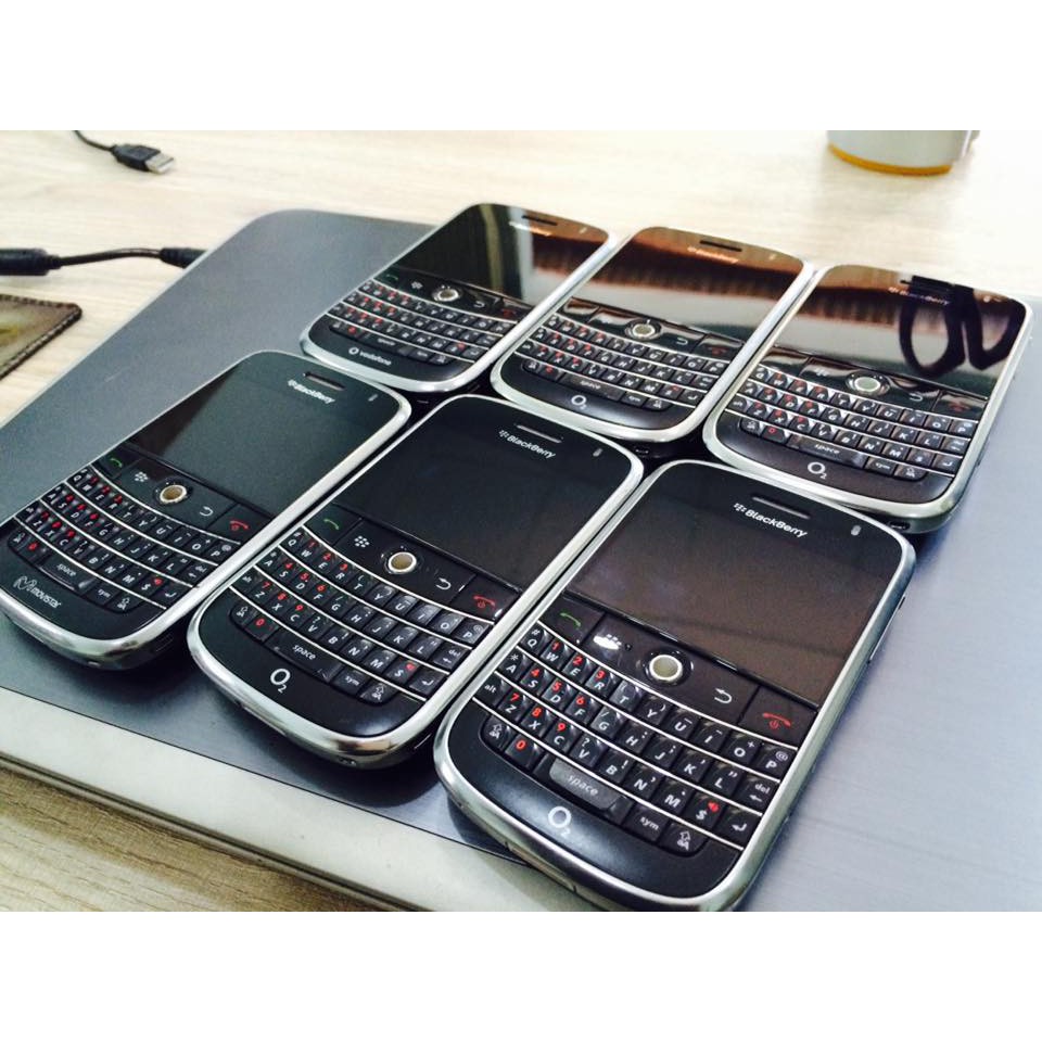 Điện thoại Blackberry 9000