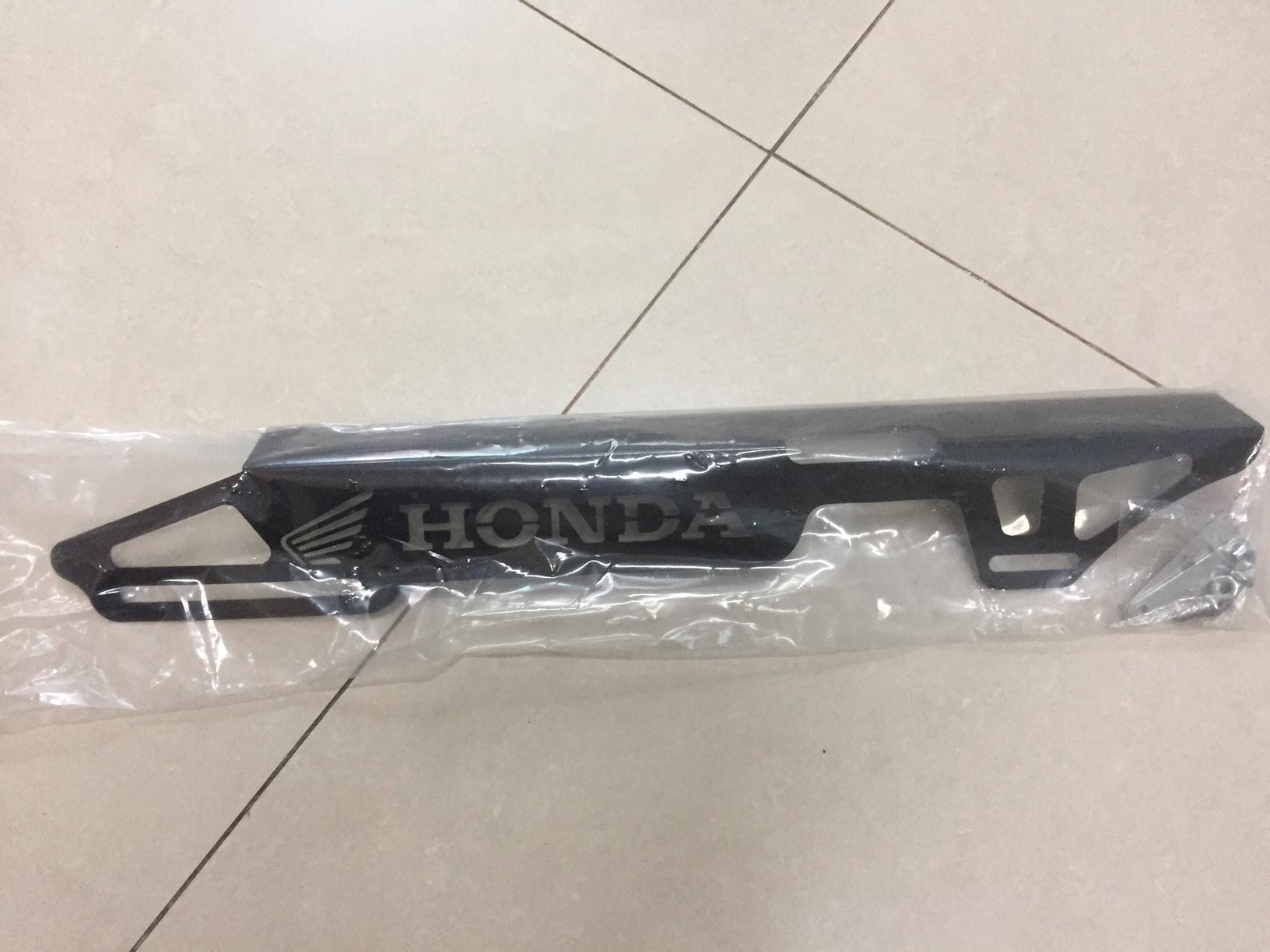 Chắn xích độ cho xe máy Honda (màu đỏ) MS42