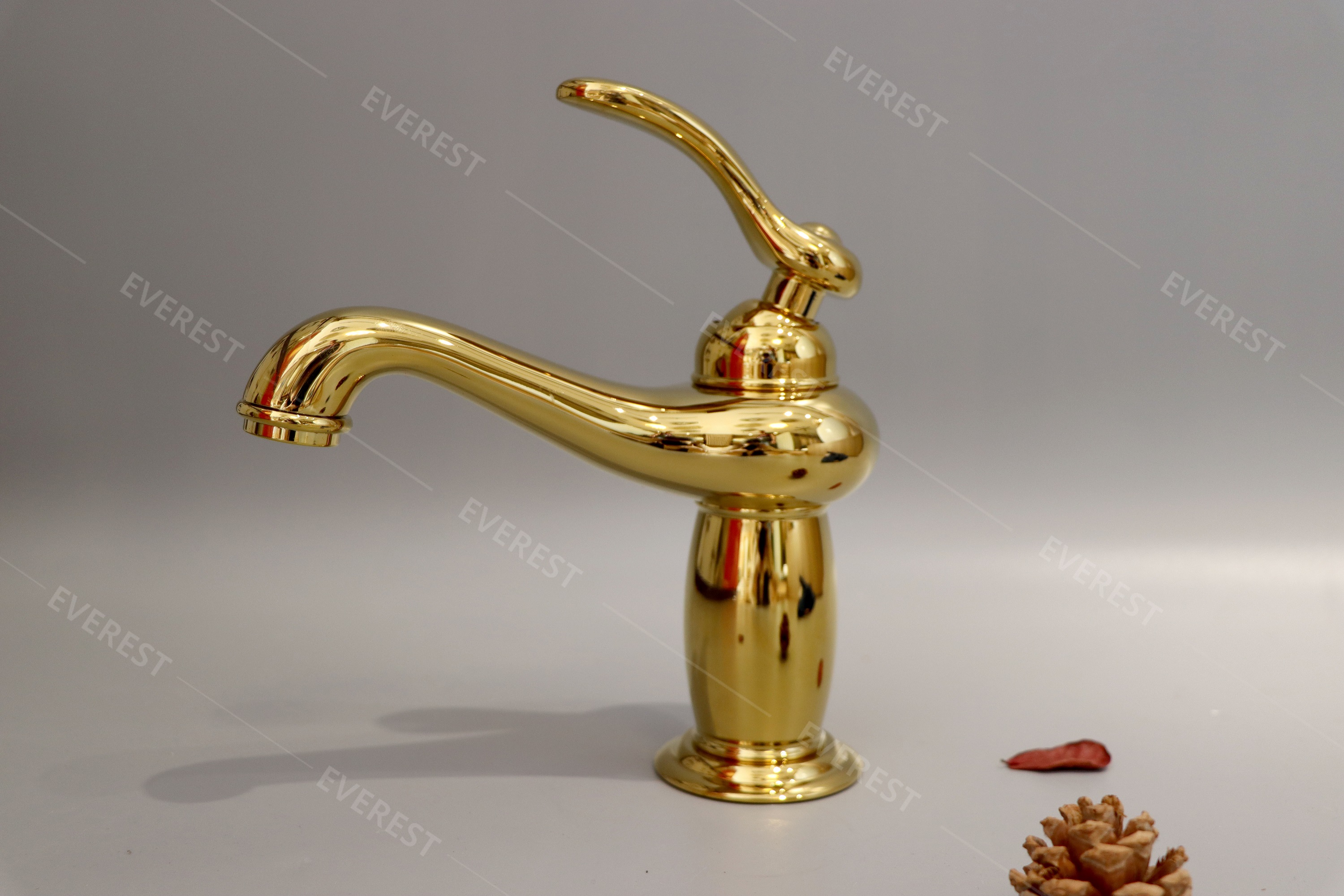 Vòi lavabo vàng 20cm cao cấp