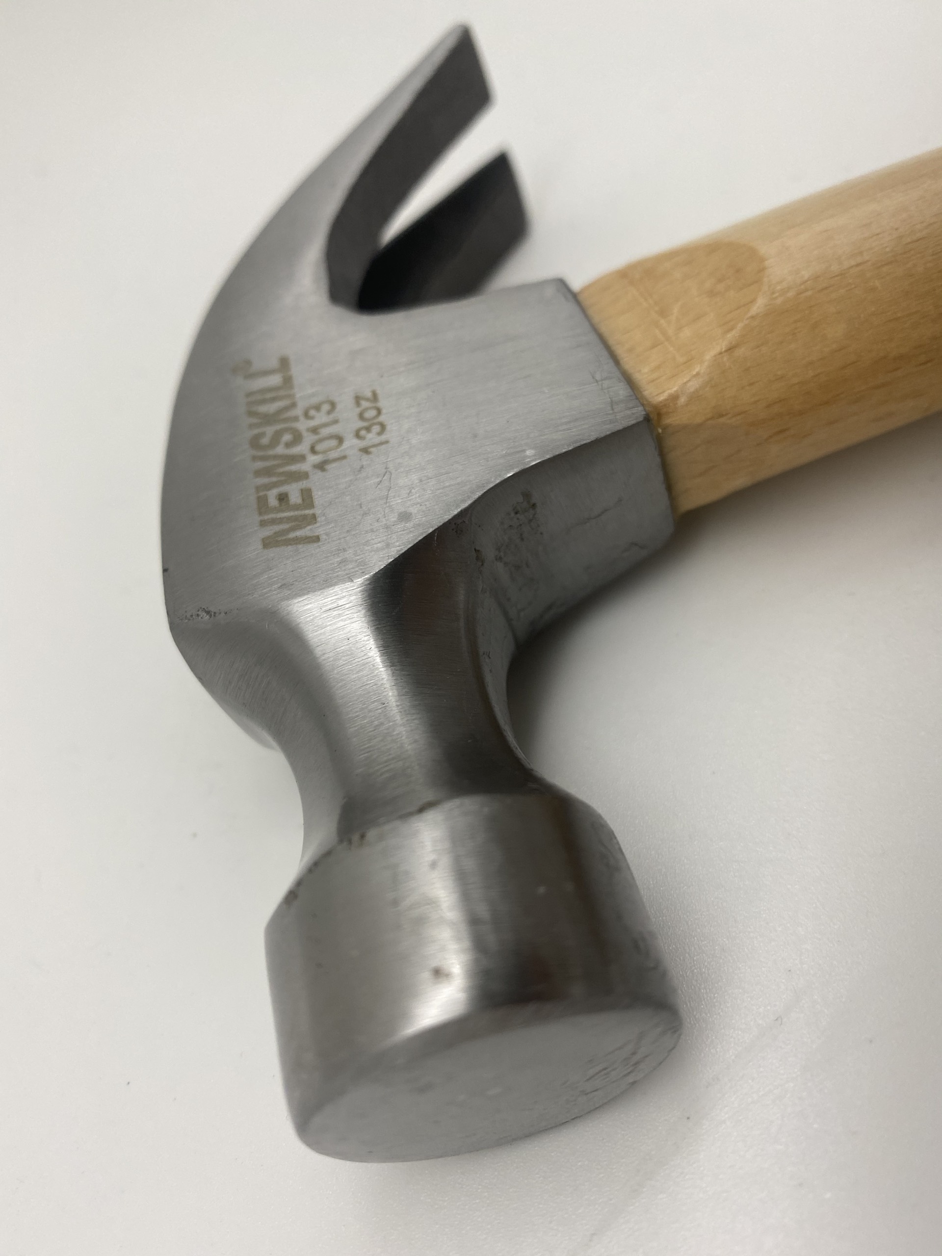 [HCM]Búa nhổ đinh cán gỗ