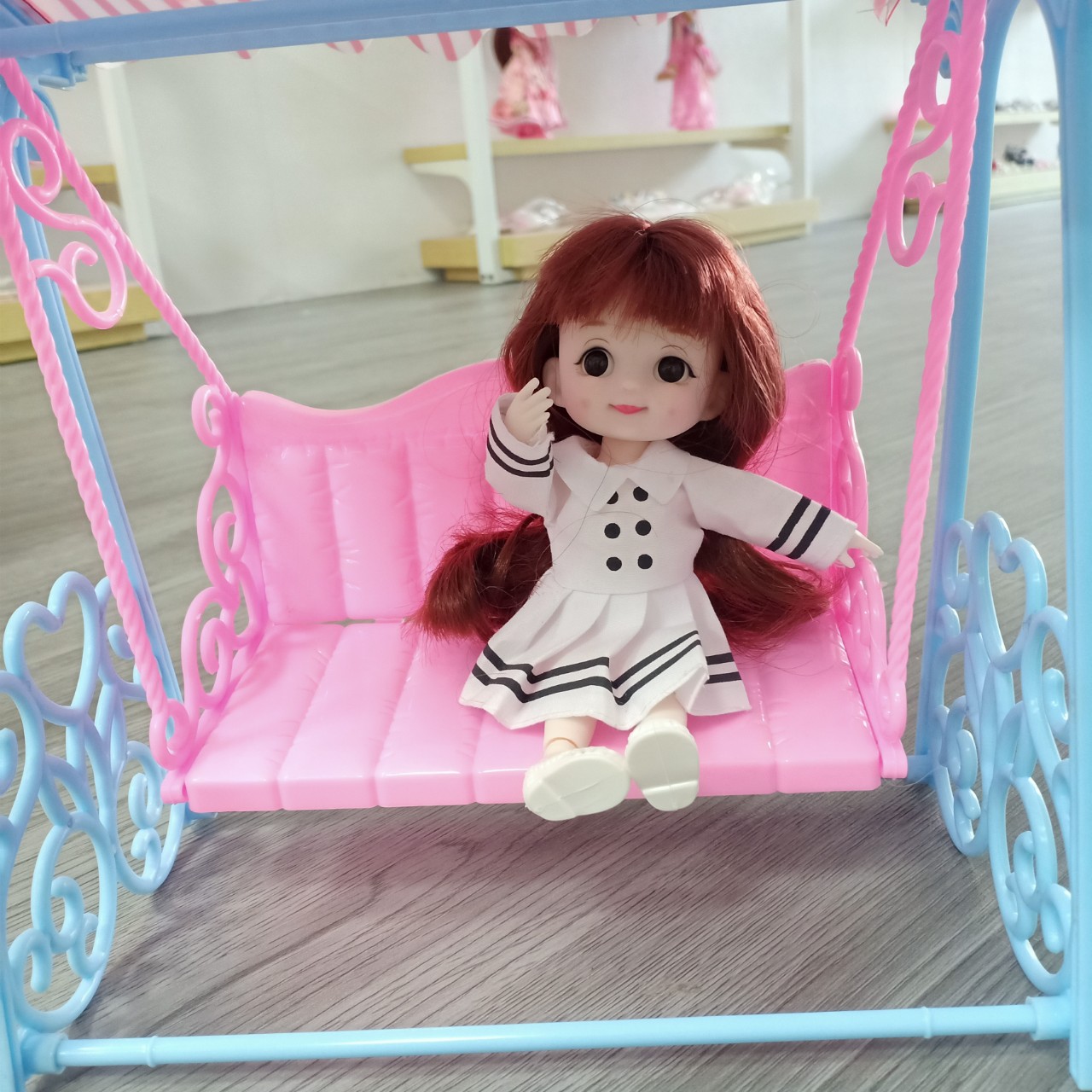 Mô hình xích đu cho búp bê 30cm Animedoll 638