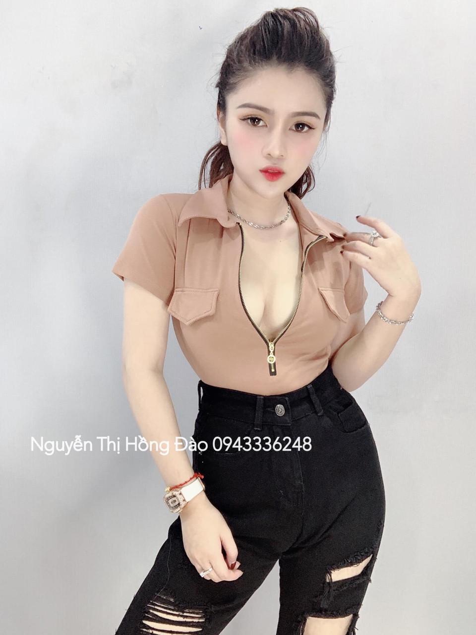 Áo thun cổ bẻ phối dây kéo ngực kèm hai túi giả cá tính tts0886