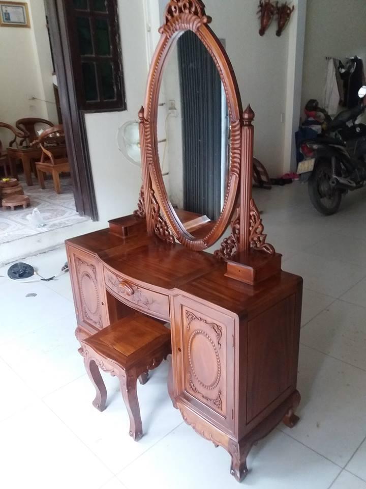 bàn trang điểm gỗ gụ  kích thước cao 68x110x43cm