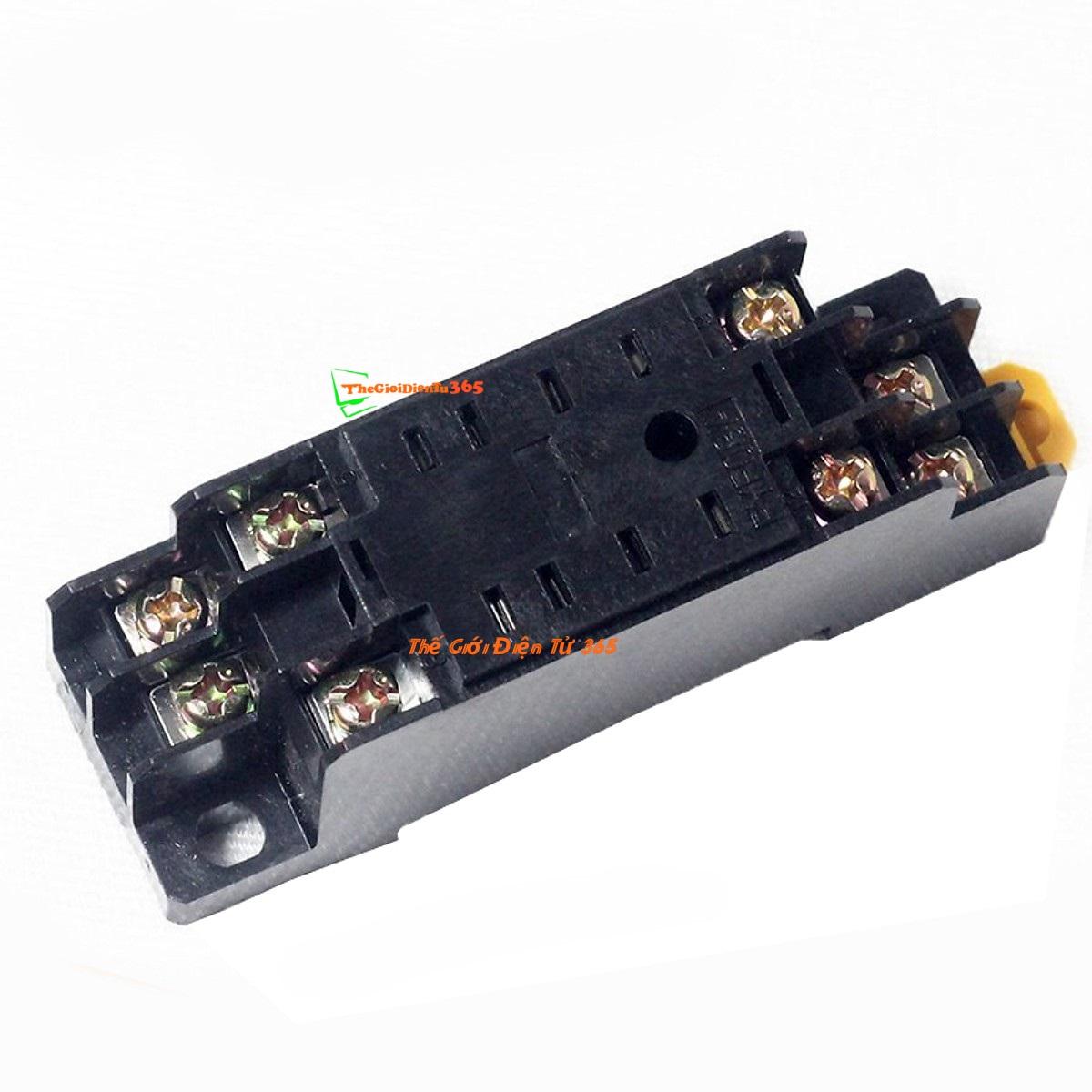 RELAY TRUNG GIAN OMRON 12V 10A 8 CHÂN KÈM ĐẾ VẶN ỐC
