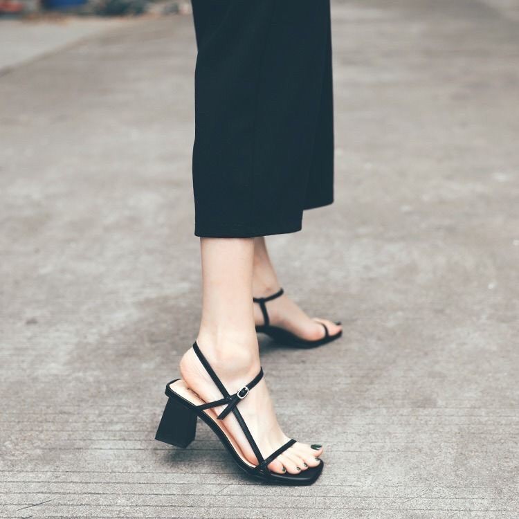 Giày sandal mũi tròn nữ tính 5 phân LNS26 thời trang