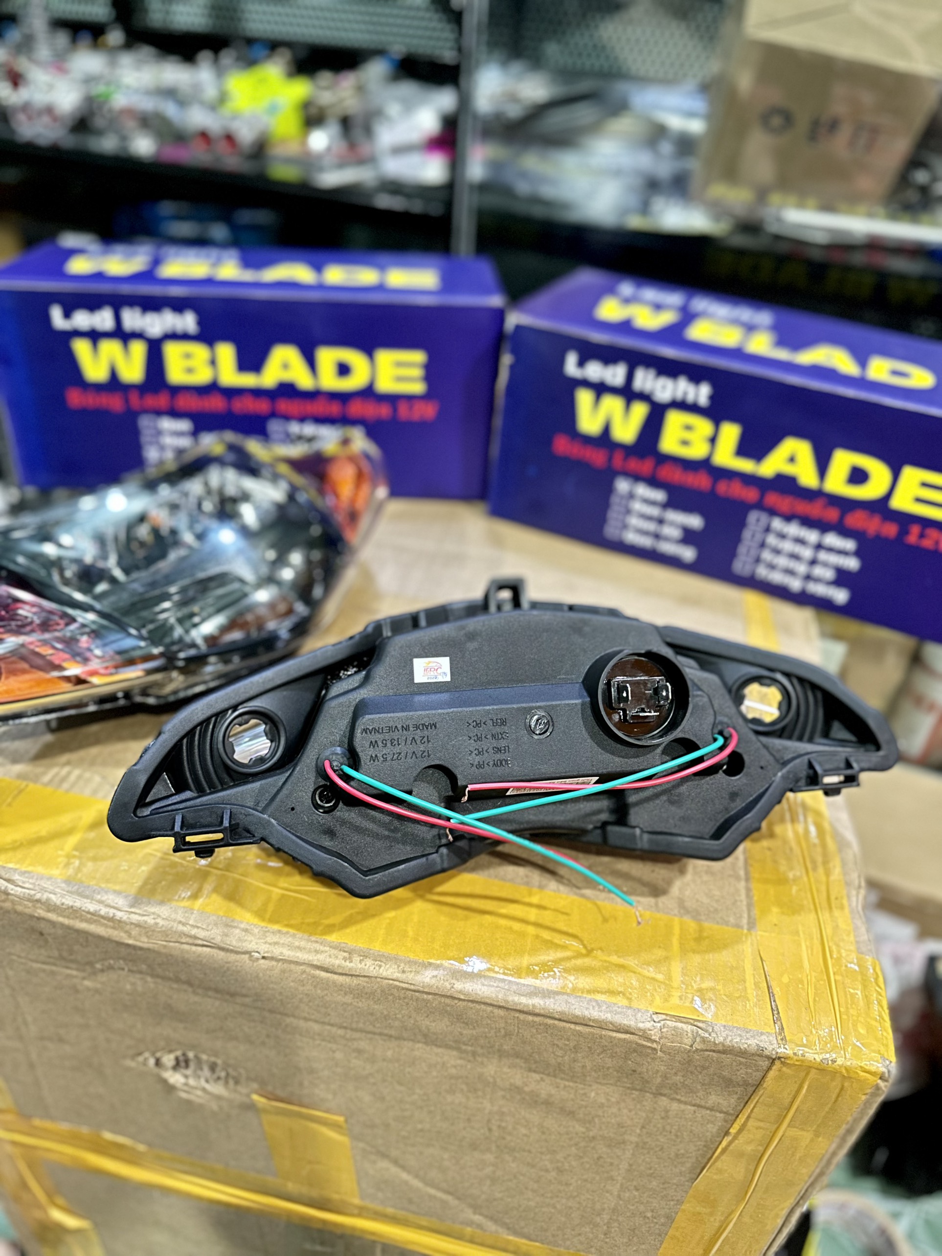 Pha đèn 2 Tầng Wave Blade Led Light Chính Hãng
