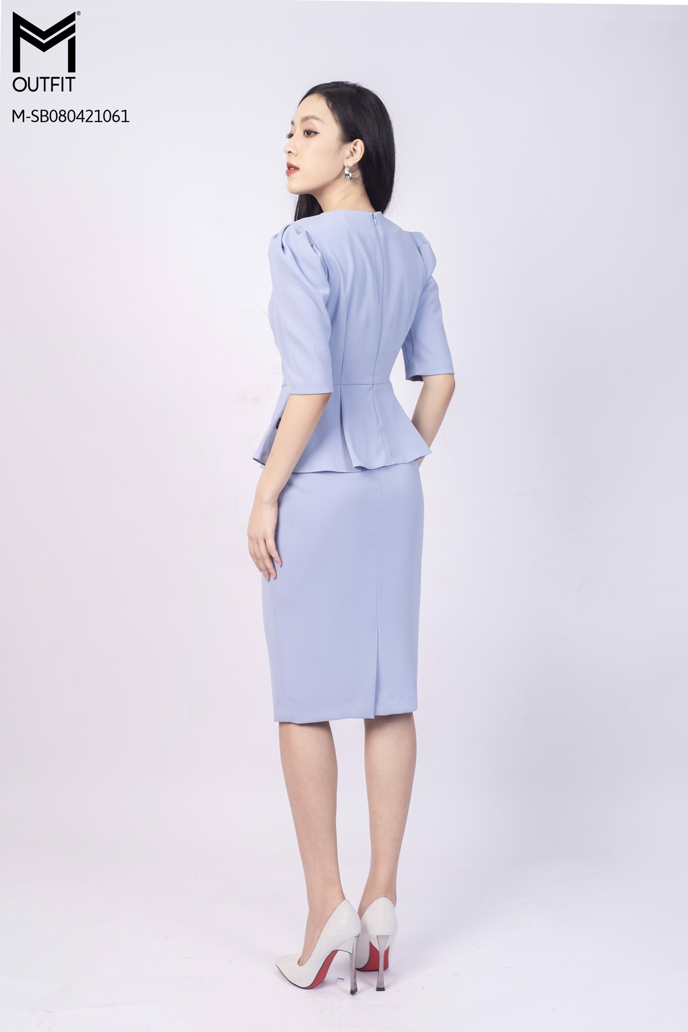 Set bộ cổ tròn đính hạt - Mmoutfit