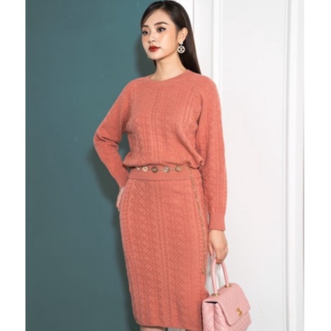Set bộ len nữa dáng ôm Orchid CDL13O156.