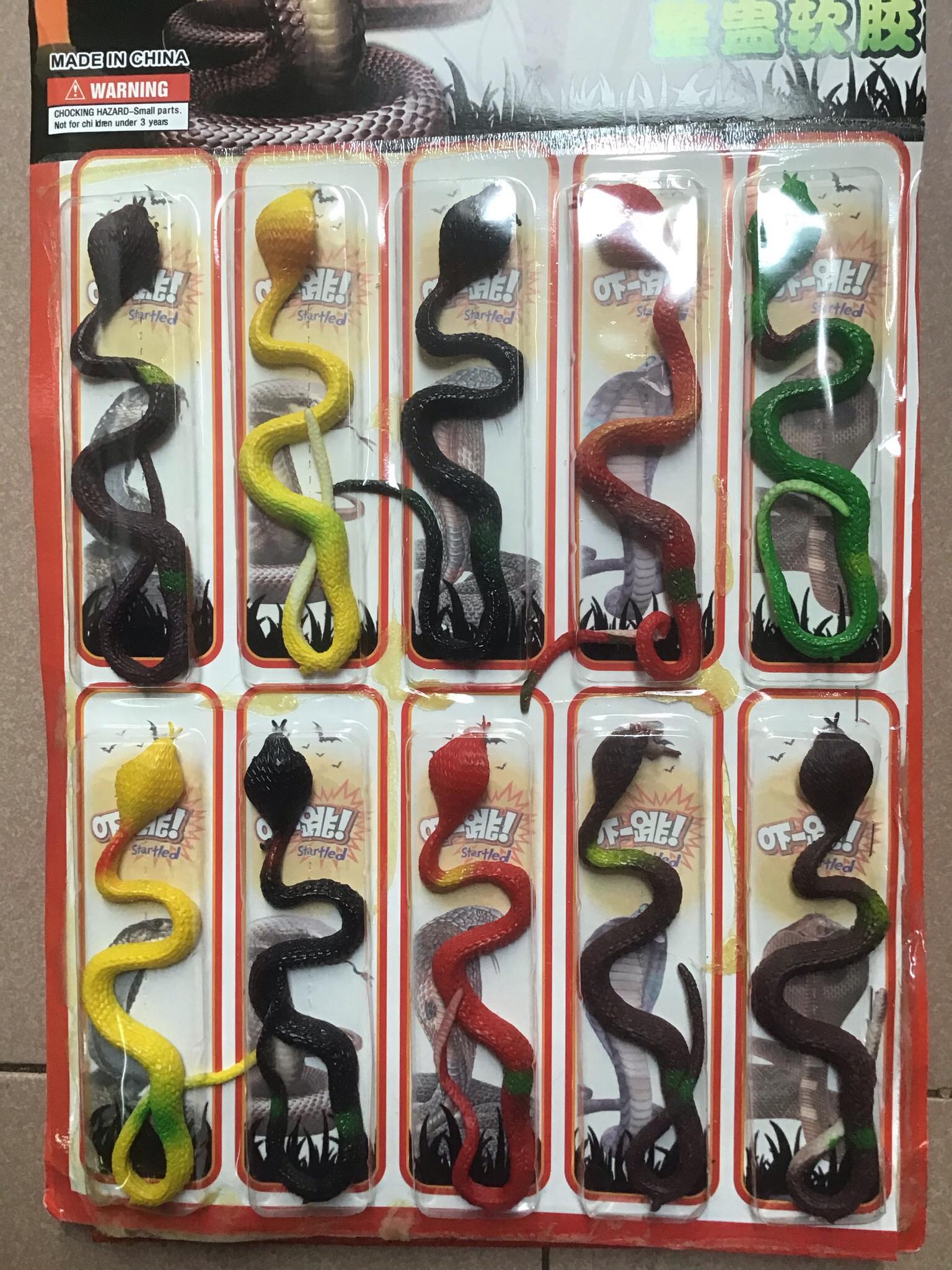 [HCM]Vỉ 10 con rắn hổ mang cao su