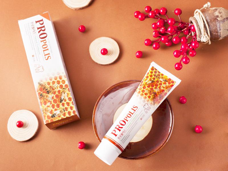 [HCM]Kem đánh răng Keo Ong Propolis Nano Hàn Quốc (Hộp 180g)