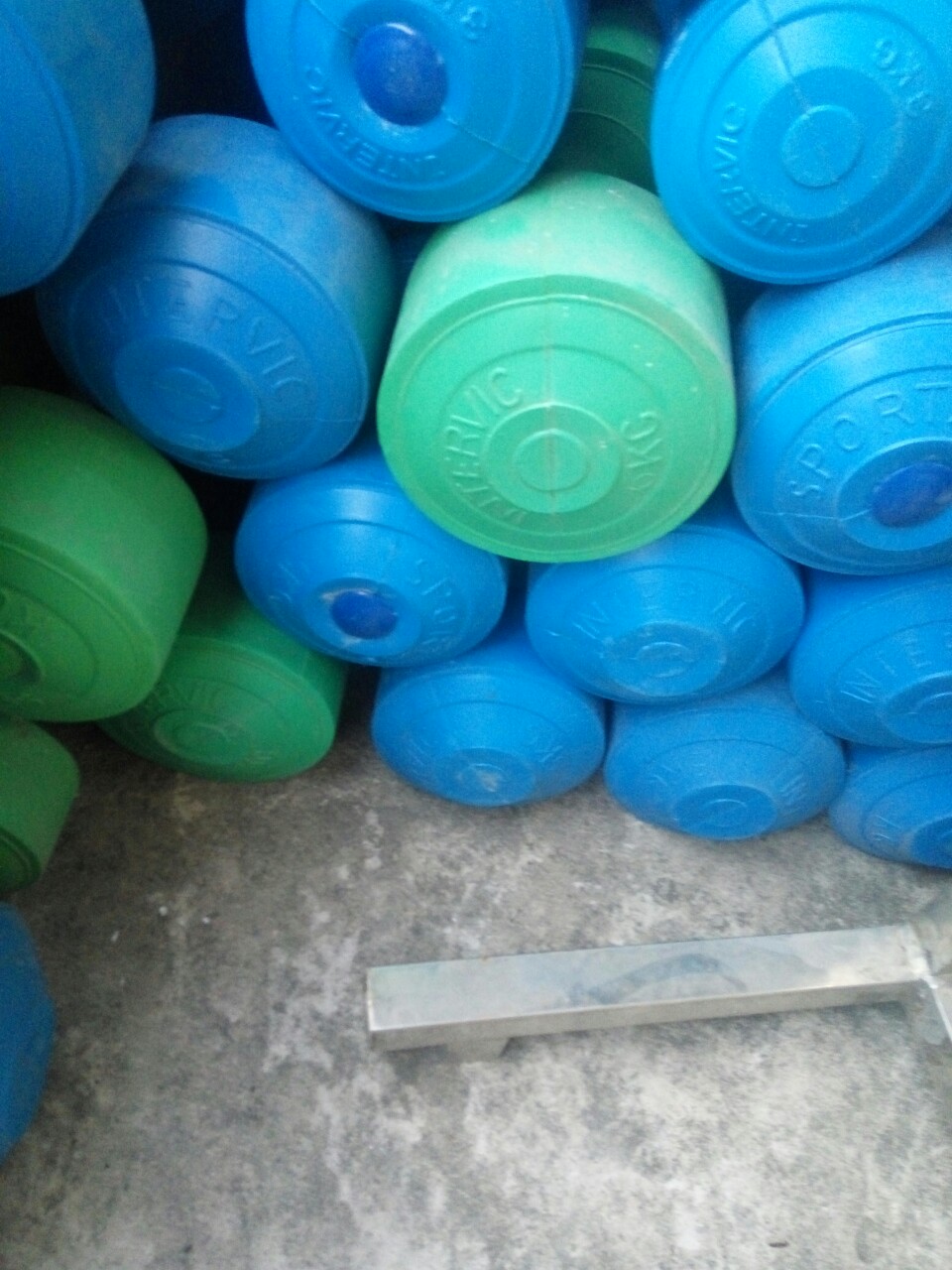 Bộ 2 chiếc Tạ tay nhựa VN 5 Kg