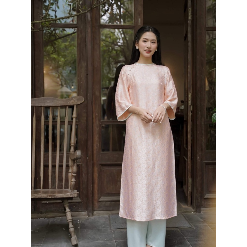 Áo Dài Gấm Tơ Hoa Cổ Tròn From Suông Nhiều Màu Phù Hợp Chụp Ảnh Lễ Tết Sự Kiện – Áo dài Mieso