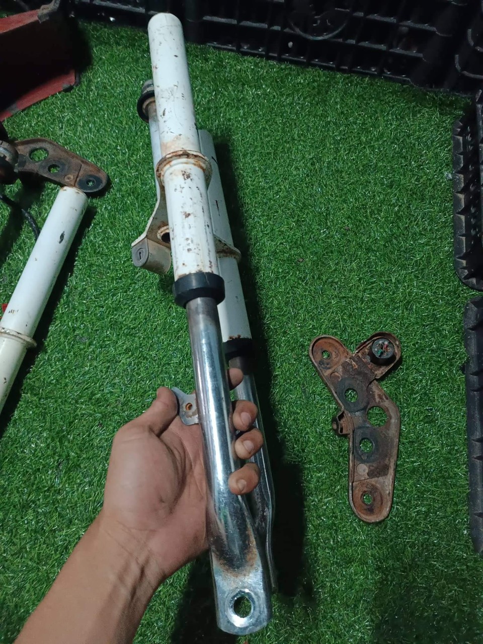 giảm sóc trước honda chaly ( hàng tháo xe)
