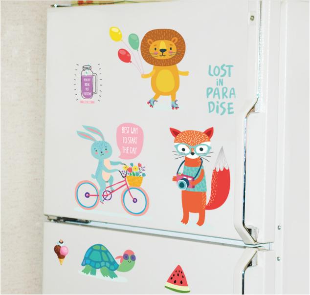 [HCM]Decal trang trí tường - Thú Du Lịch Vui Chơi