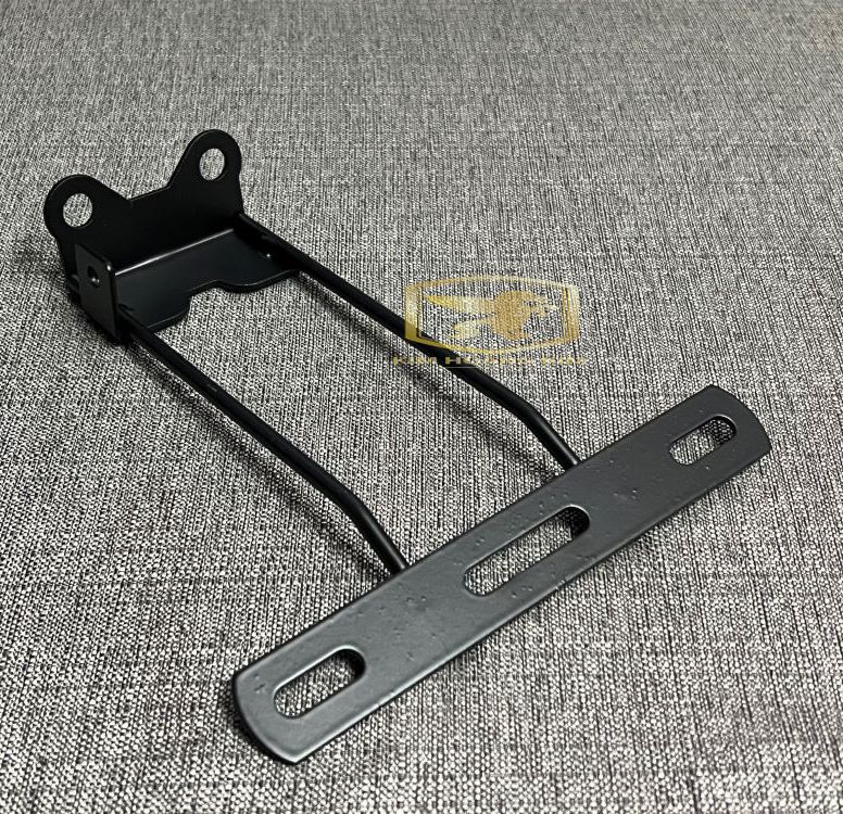 Pát bảng tên sơn đen gắn satria raider siêu rẻ đẹp