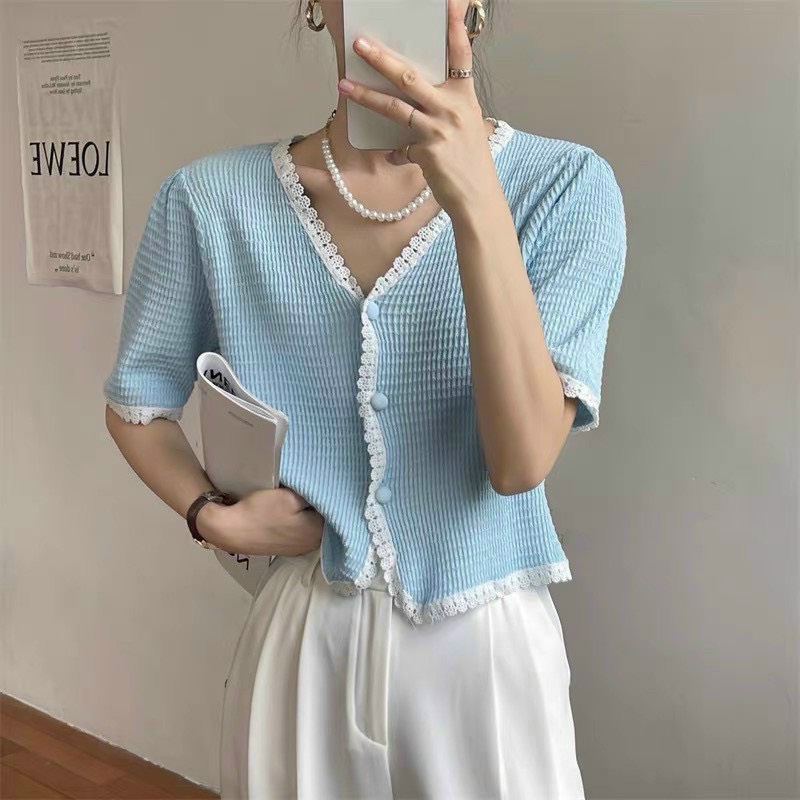 Áo Croptop Cổ Tim Nút Gài Tay Ngắn phối ren viền 3 màu