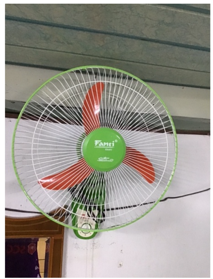 Quạt treo tường kẹp bình ắc quy 12V DC