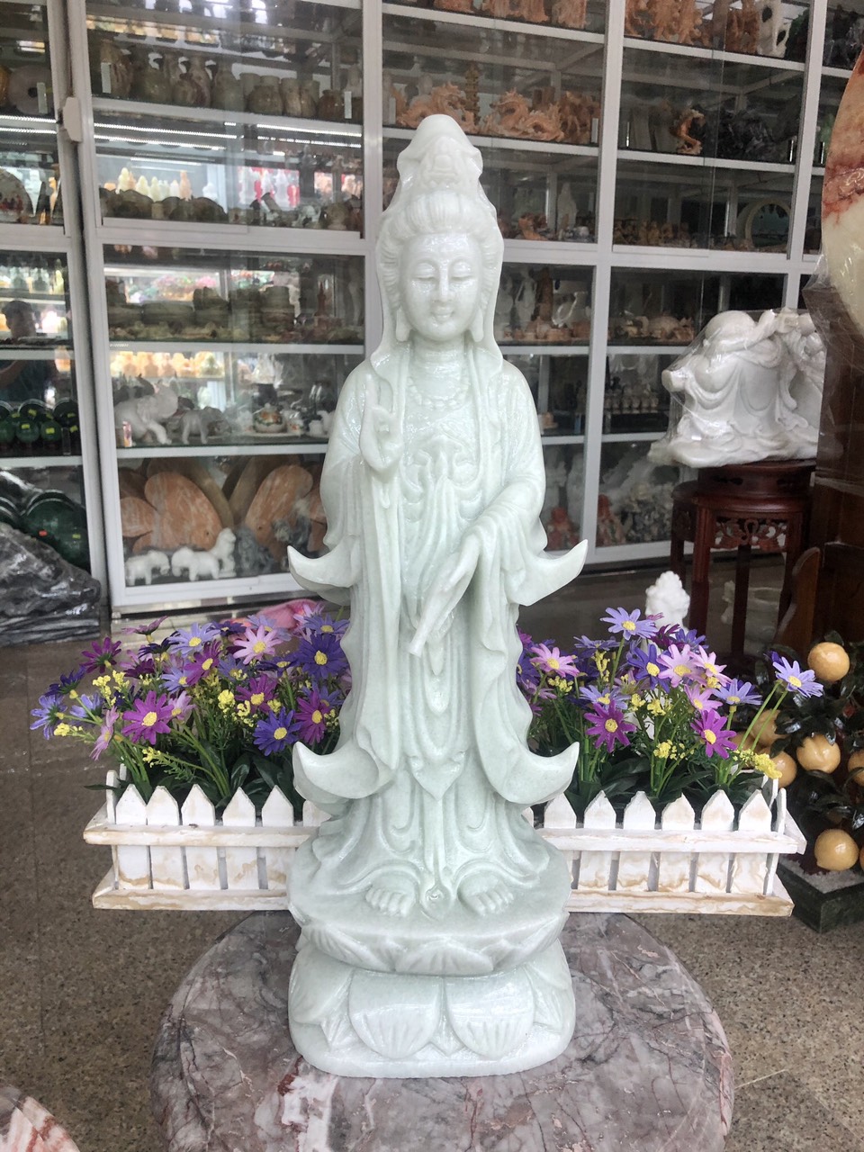 Tượng Phật Bà Quan Thế Âm Bồ Tát đứng đài sen đá cẩm thạch trắng xanh - Cao 50 cm