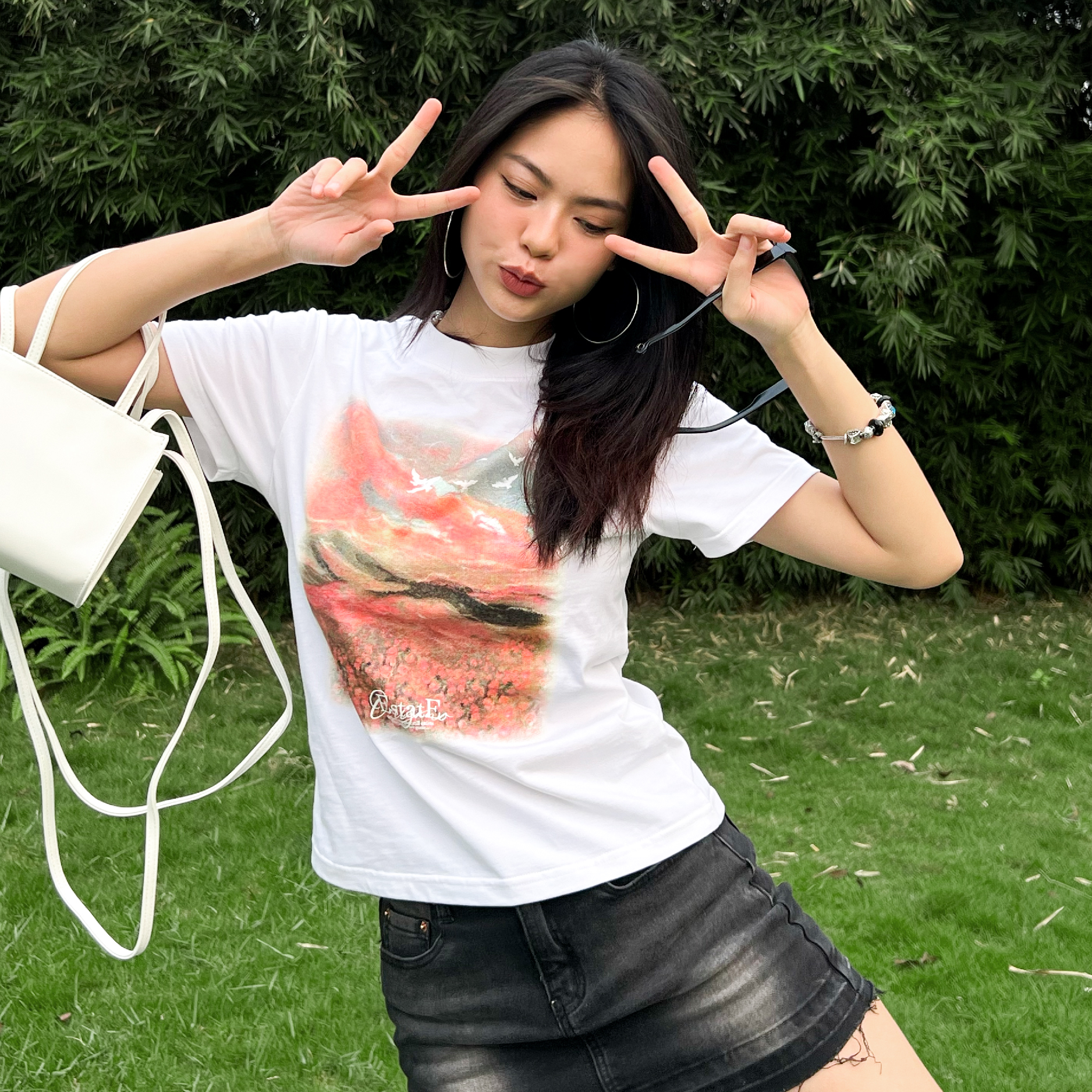 Áo thun nữ Oh Wonder Studio Estate Sunset