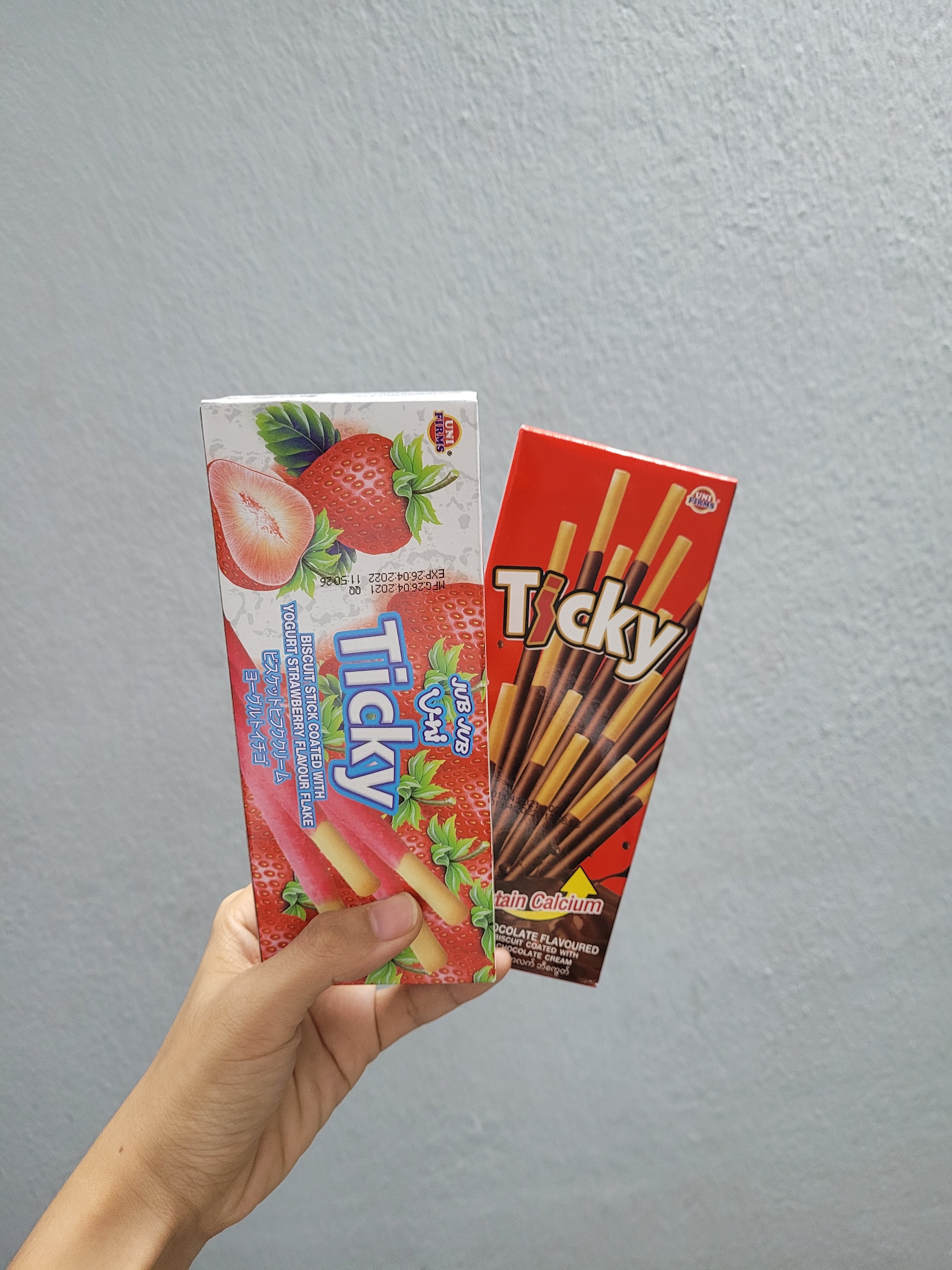 Bánh Que Ticky Thái Lan (3 mùi) - Hộp 20g