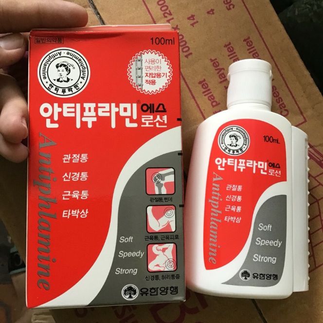 dầu xoa bóp thái