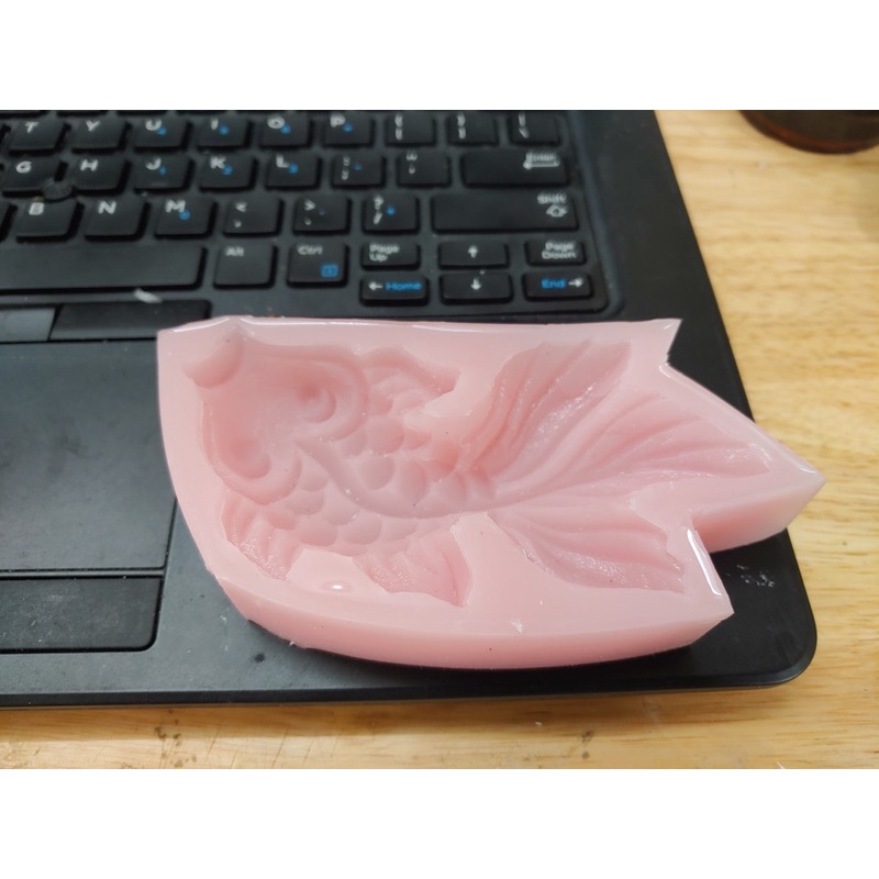khuôn silicon cá vàng to