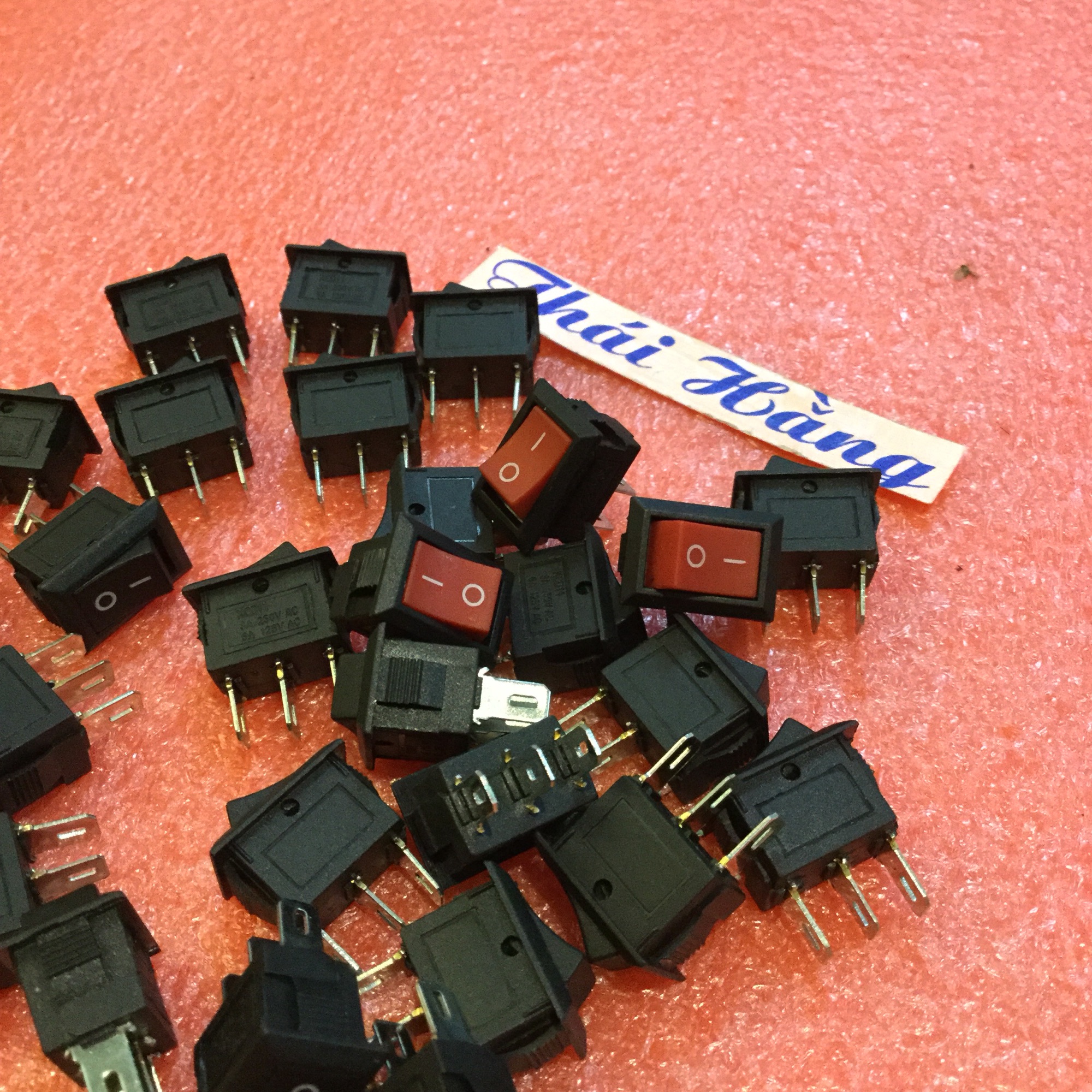 Công tắc mini KCD11-3 chân (20 chiếc)