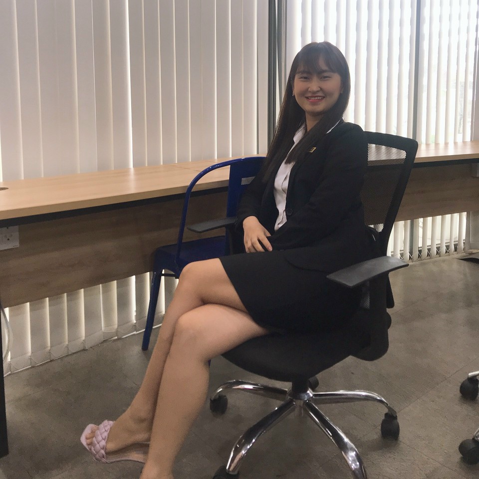 BỘ ÁO VEST VÀ CHAN VAY