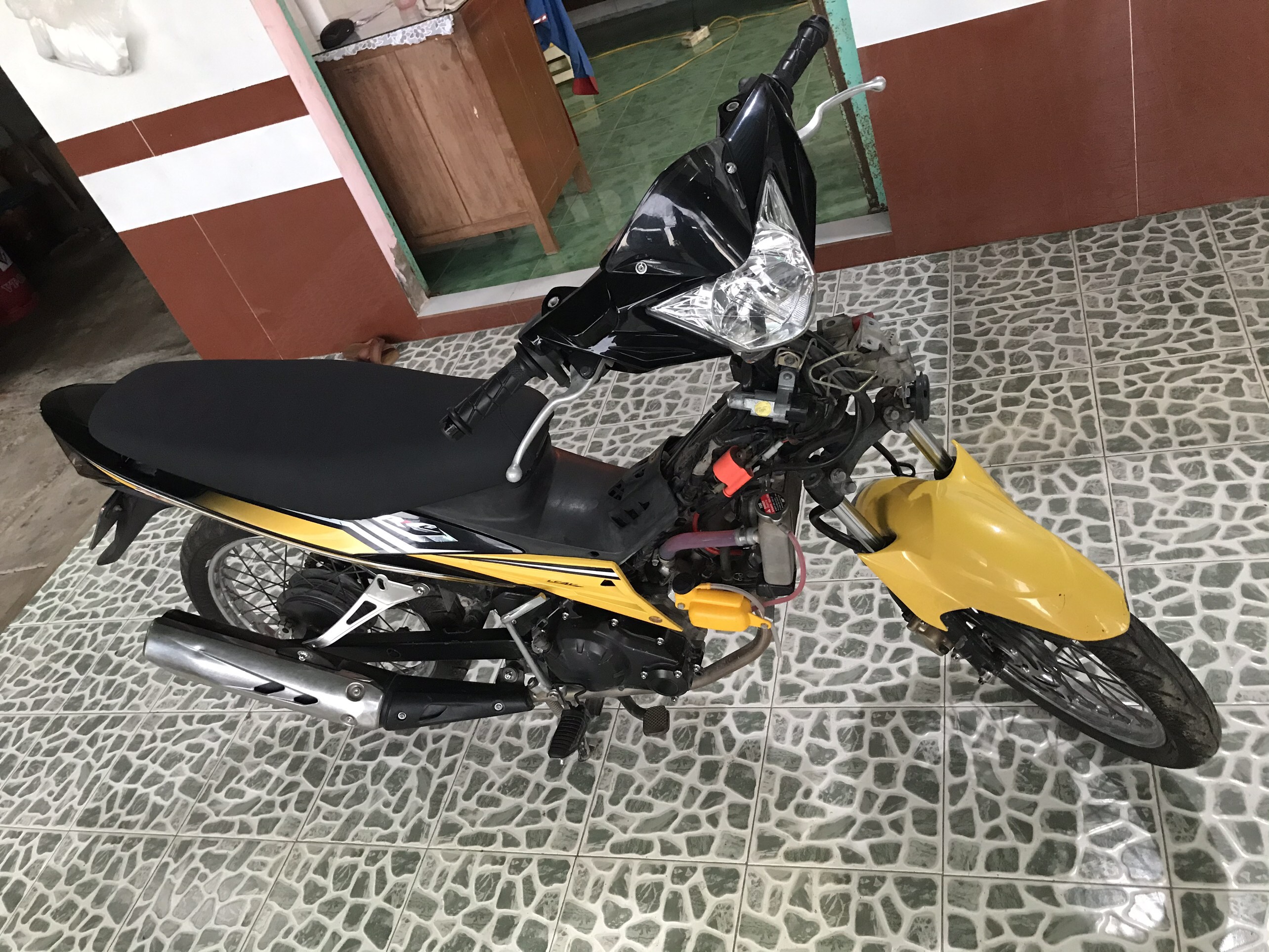 Bình nước Ab chế cho Ex135, Ex150.