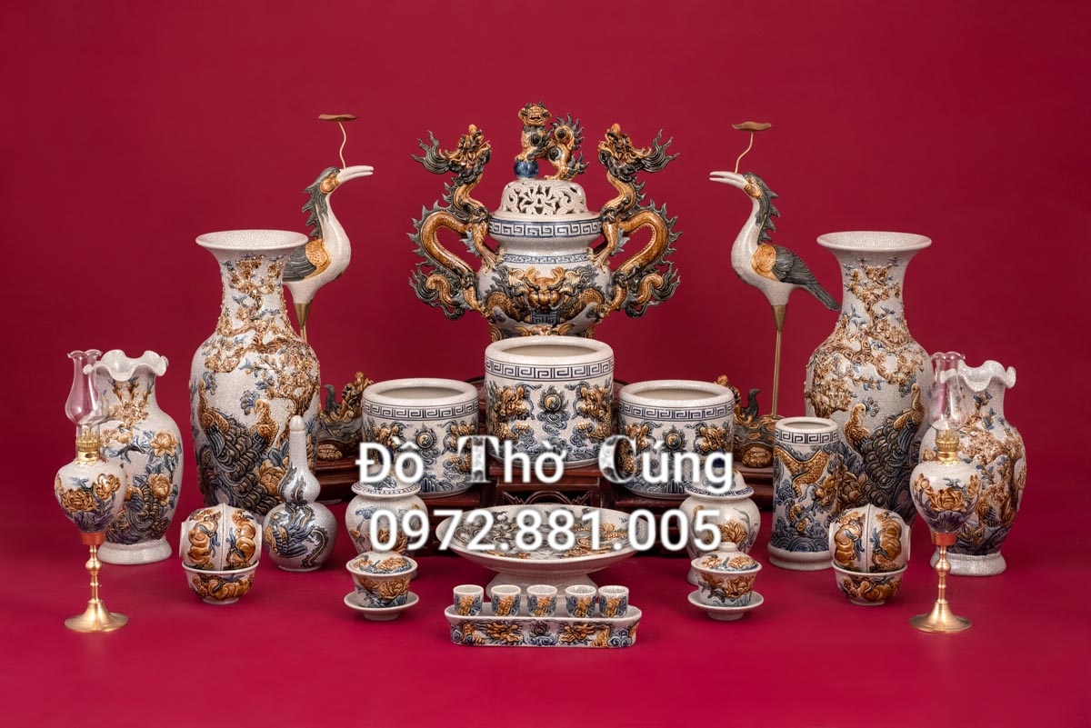 Nậm đựng rượu thờ Men Rạn Đen