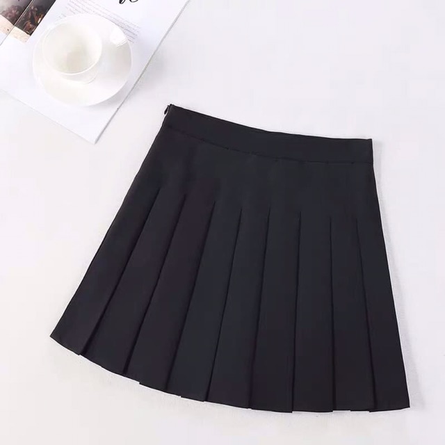 Chân váy xếp ly dáng ngắn cạp cao có quần